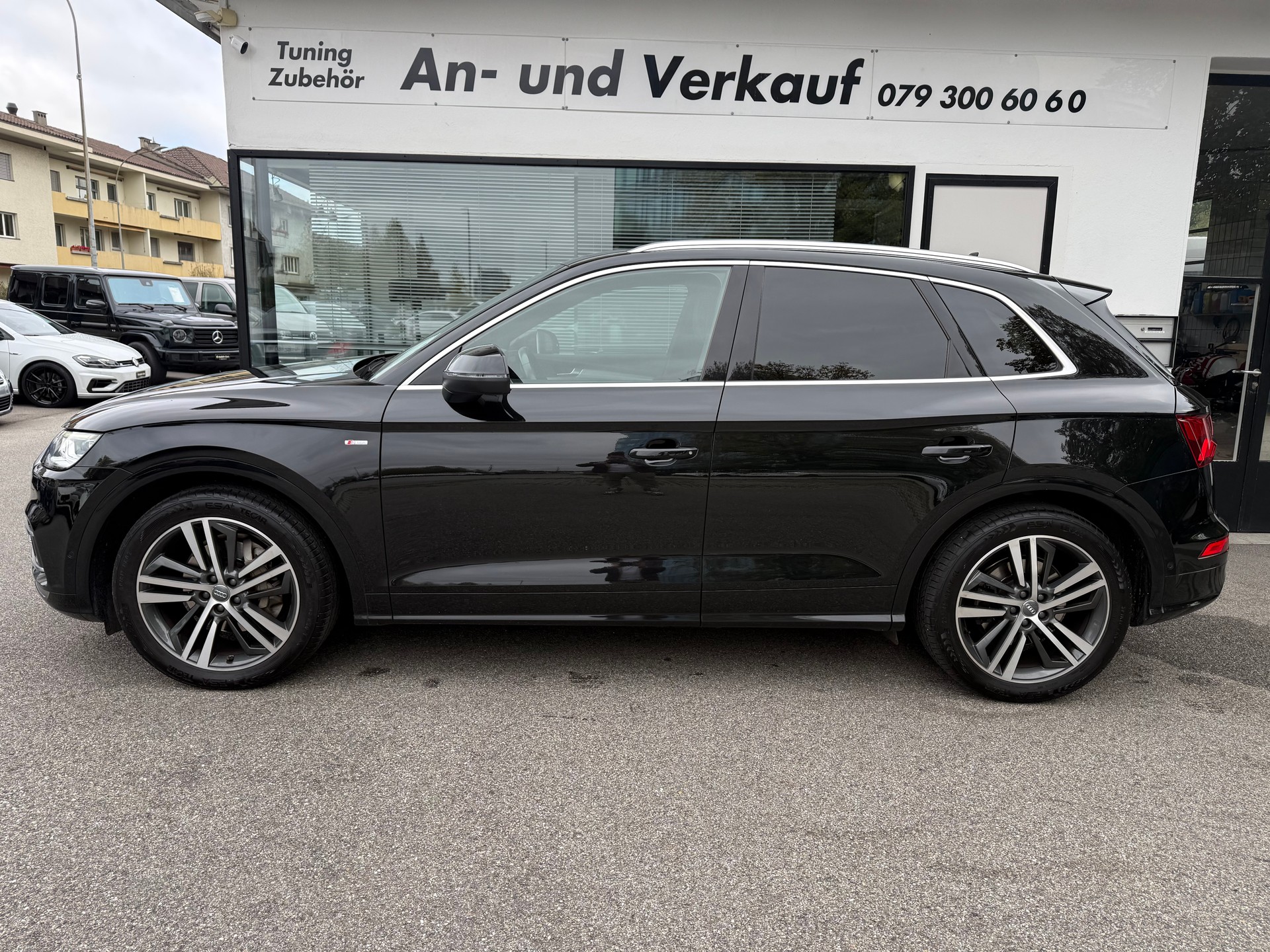 AUDI Q5 40 TDI sport quattro S-tronic-image-2