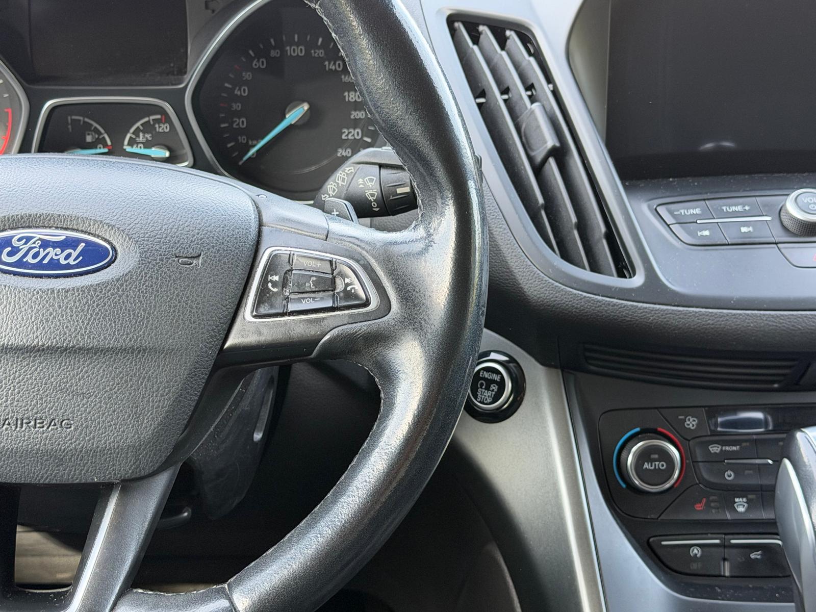 FORD Kuga 2.0 TDCi Trend 4WD PowerShift-image-14
