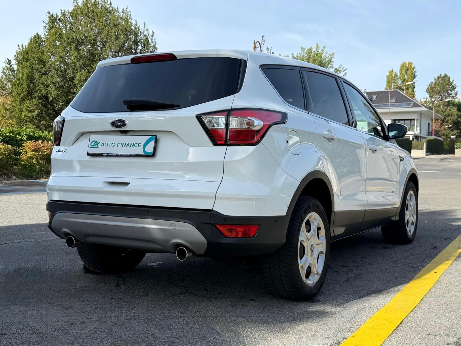 FORD Kuga 2.0 TDCi Trend 4WD PowerShift-image-5