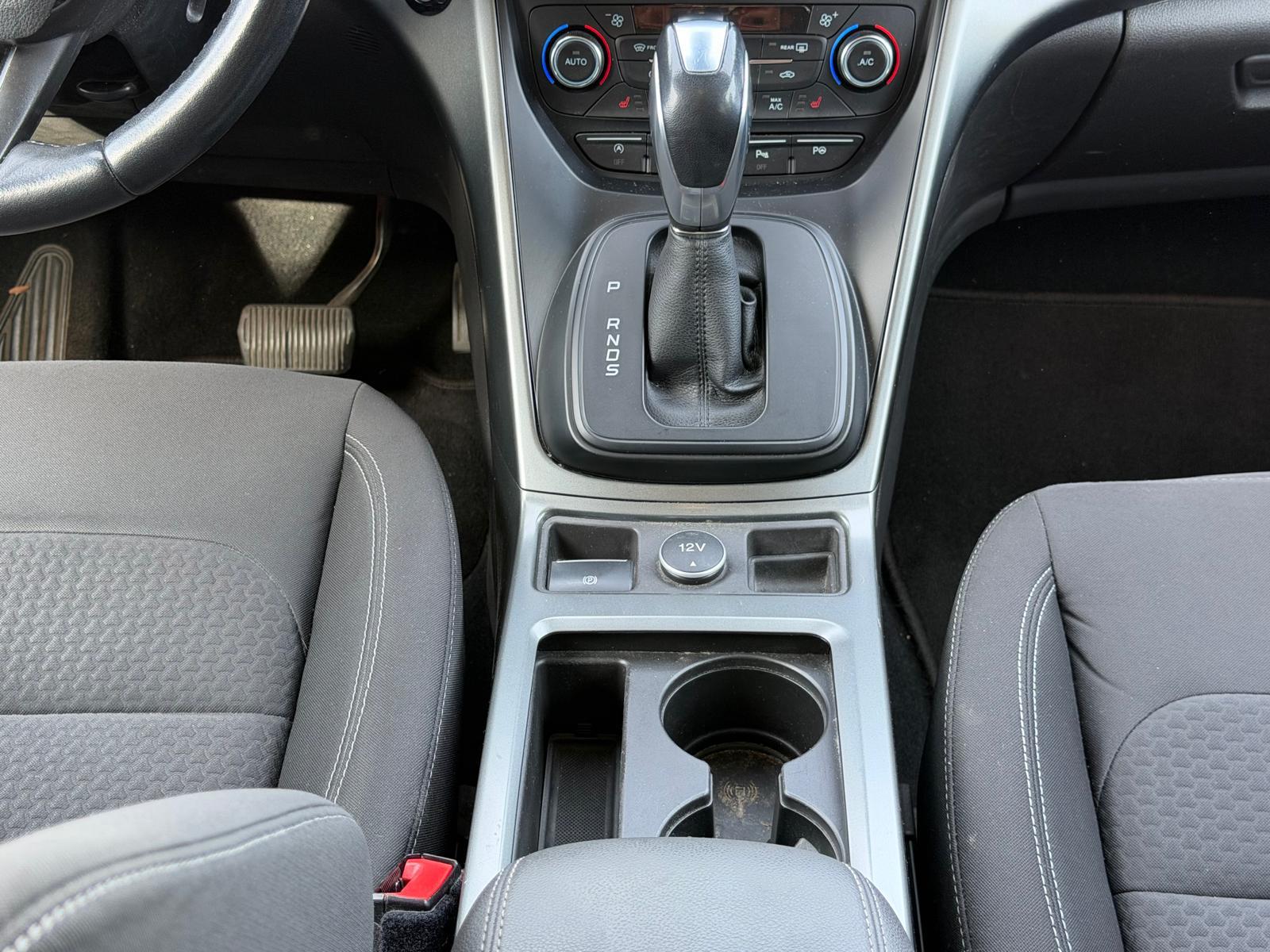 FORD Kuga 2.0 TDCi Trend 4WD PowerShift-image-27