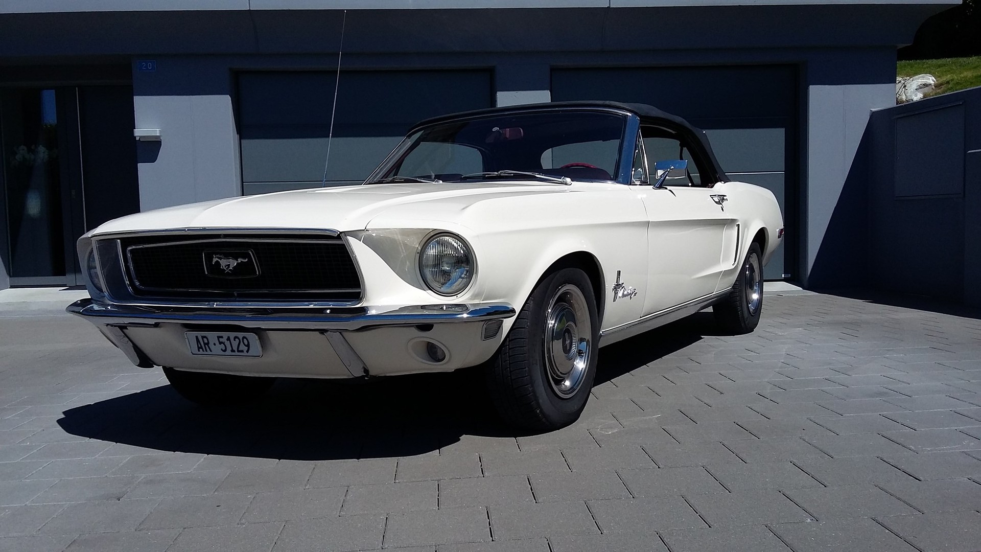 FORD MUSTANG 302-image-0