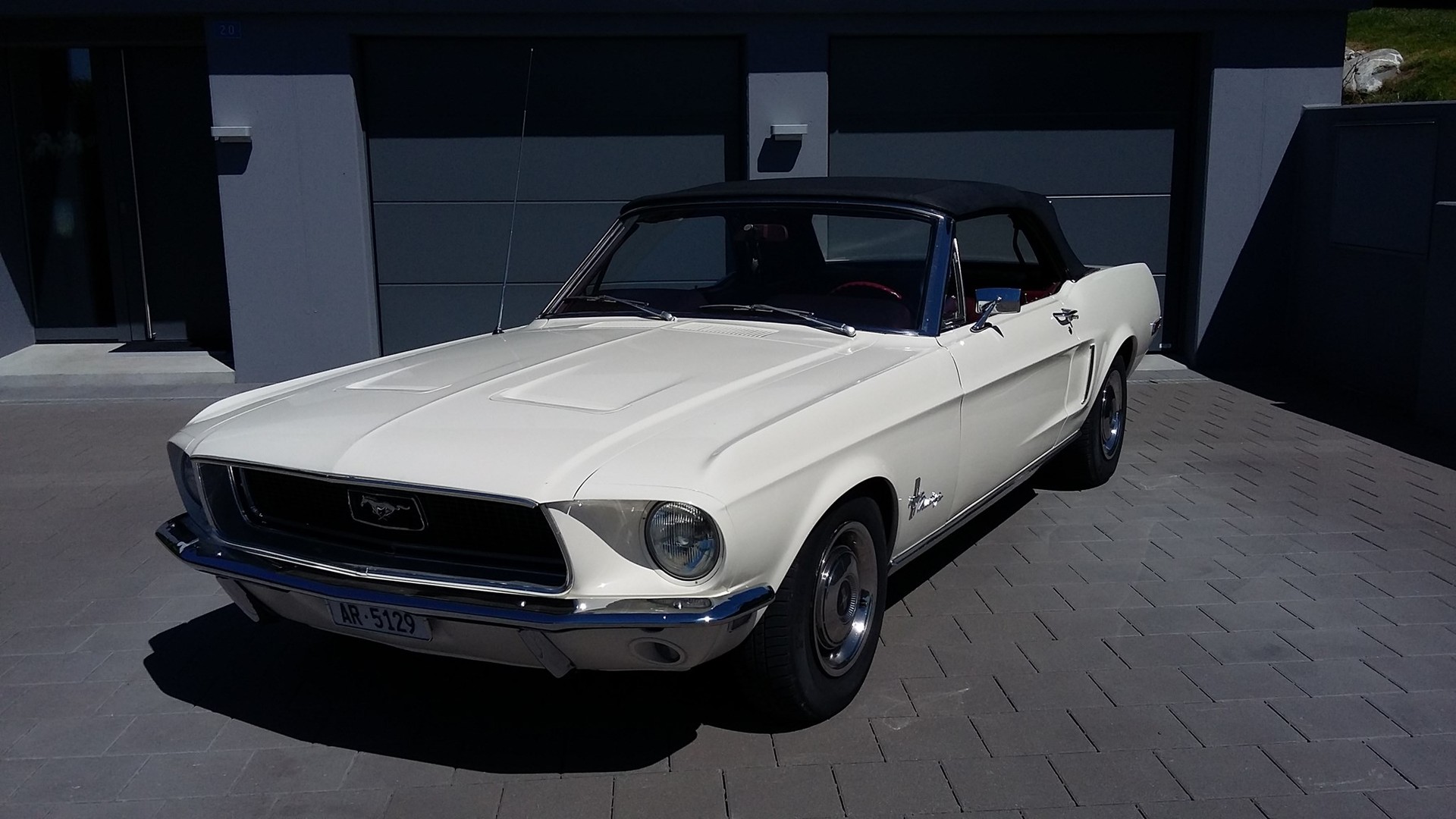 FORD MUSTANG 302-image-1