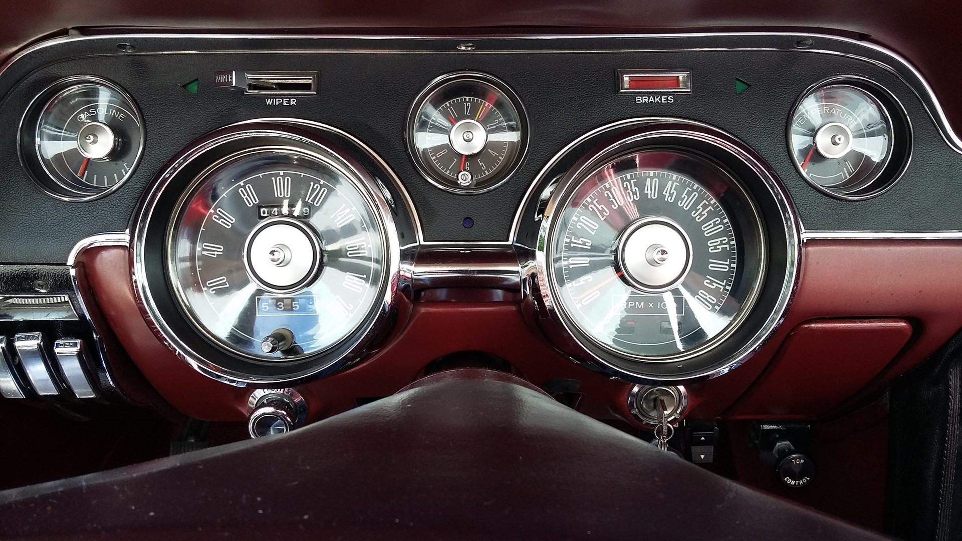 FORD MUSTANG 302-image-12