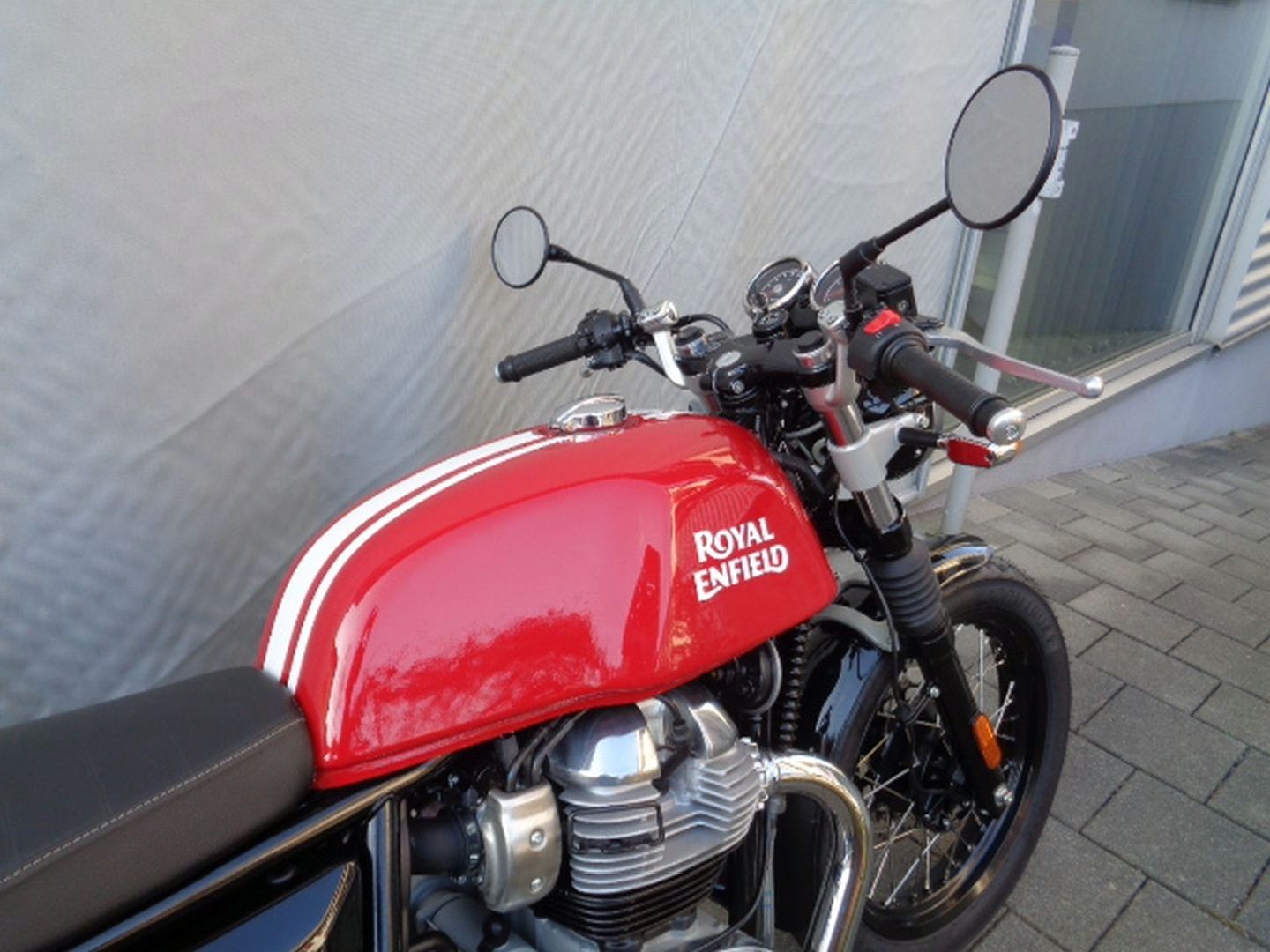 ROYAL ENFIELD GT 650 TWIN E5-showroom-element-1