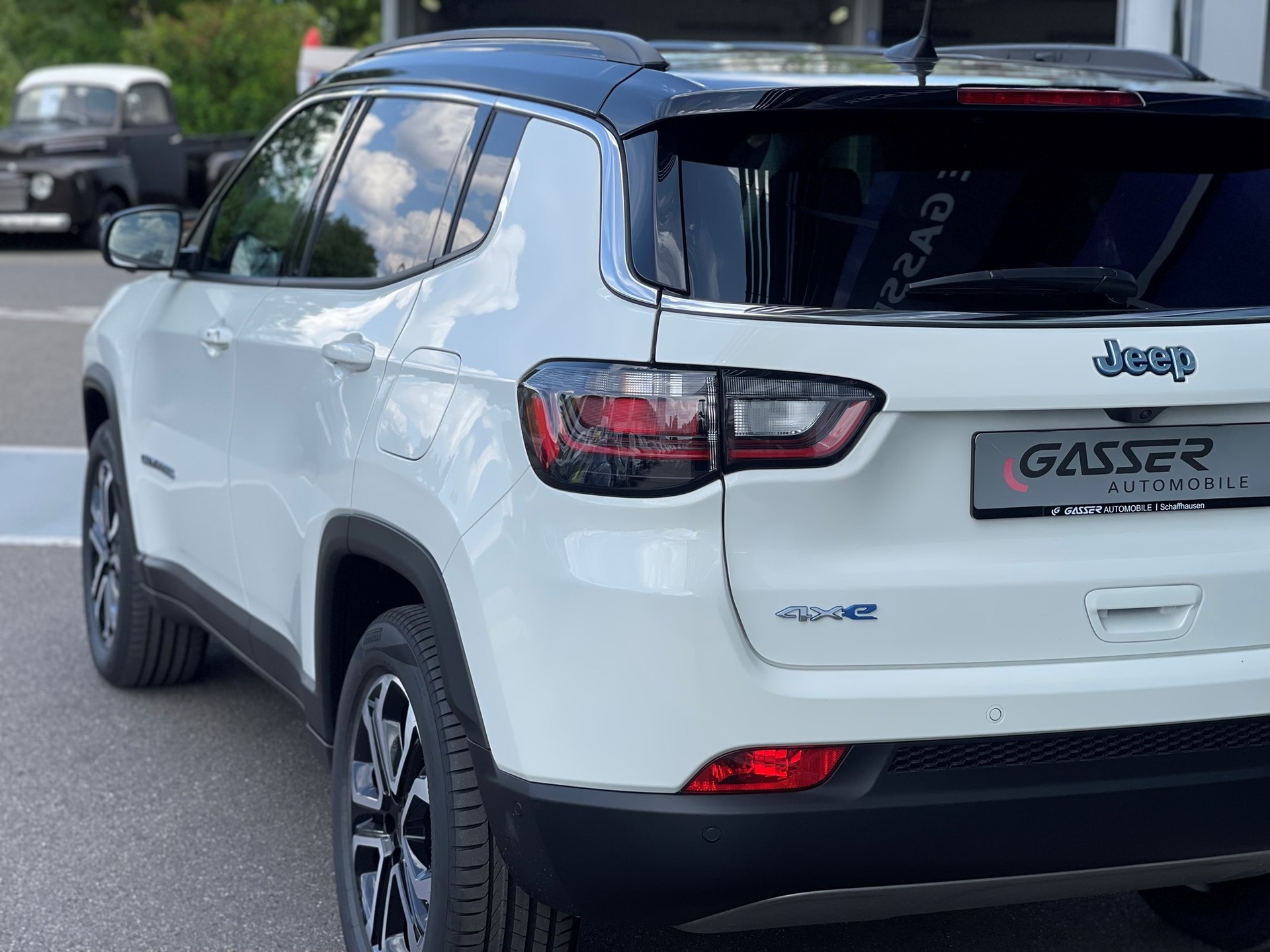 JEEP Compass 1.3 T PHEV Swiss Limited Plus AWD-image-4