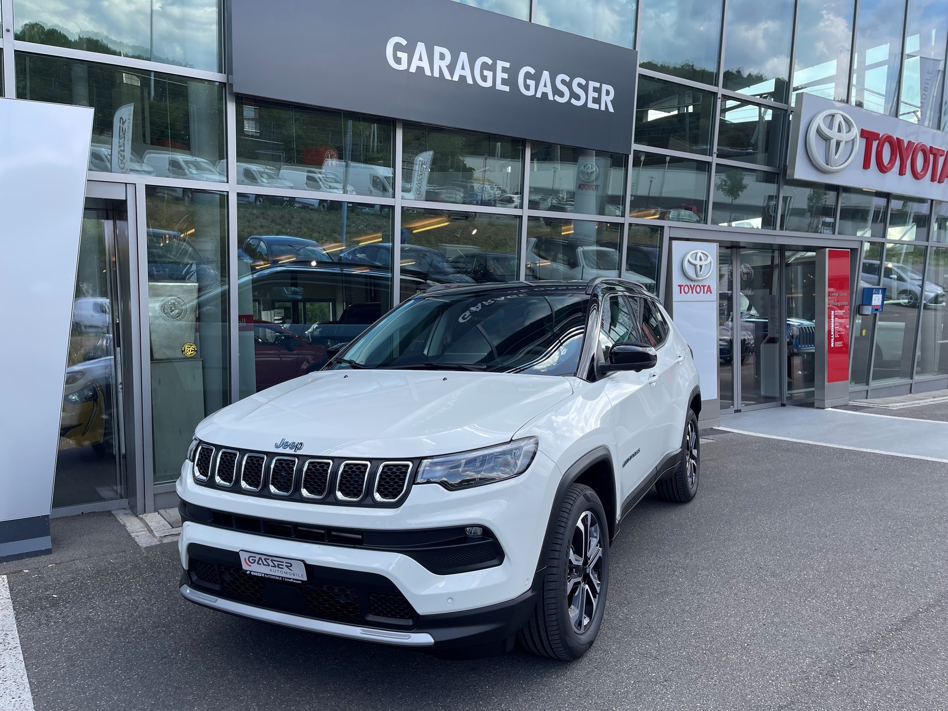 JEEP Compass 1.3 T PHEV Swiss Limited Plus AWD-image-0