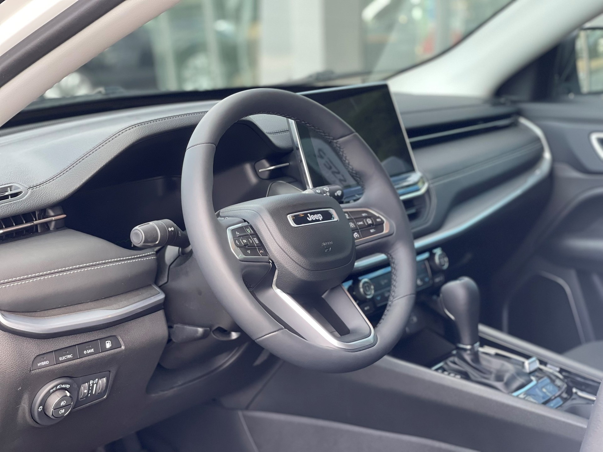 JEEP Compass 1.3 T PHEV Swiss Limited Plus AWD-image-6