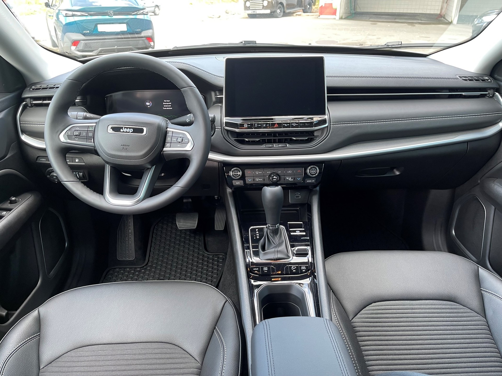 JEEP Compass 1.3 T PHEV Swiss Limited Plus AWD-image-7