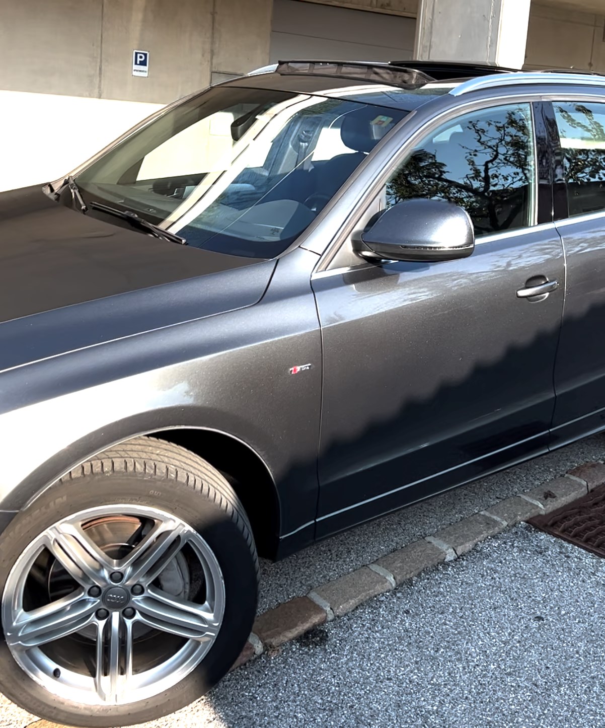 AUDI Q5 3.0 TDI quattro S-tronic-image-1