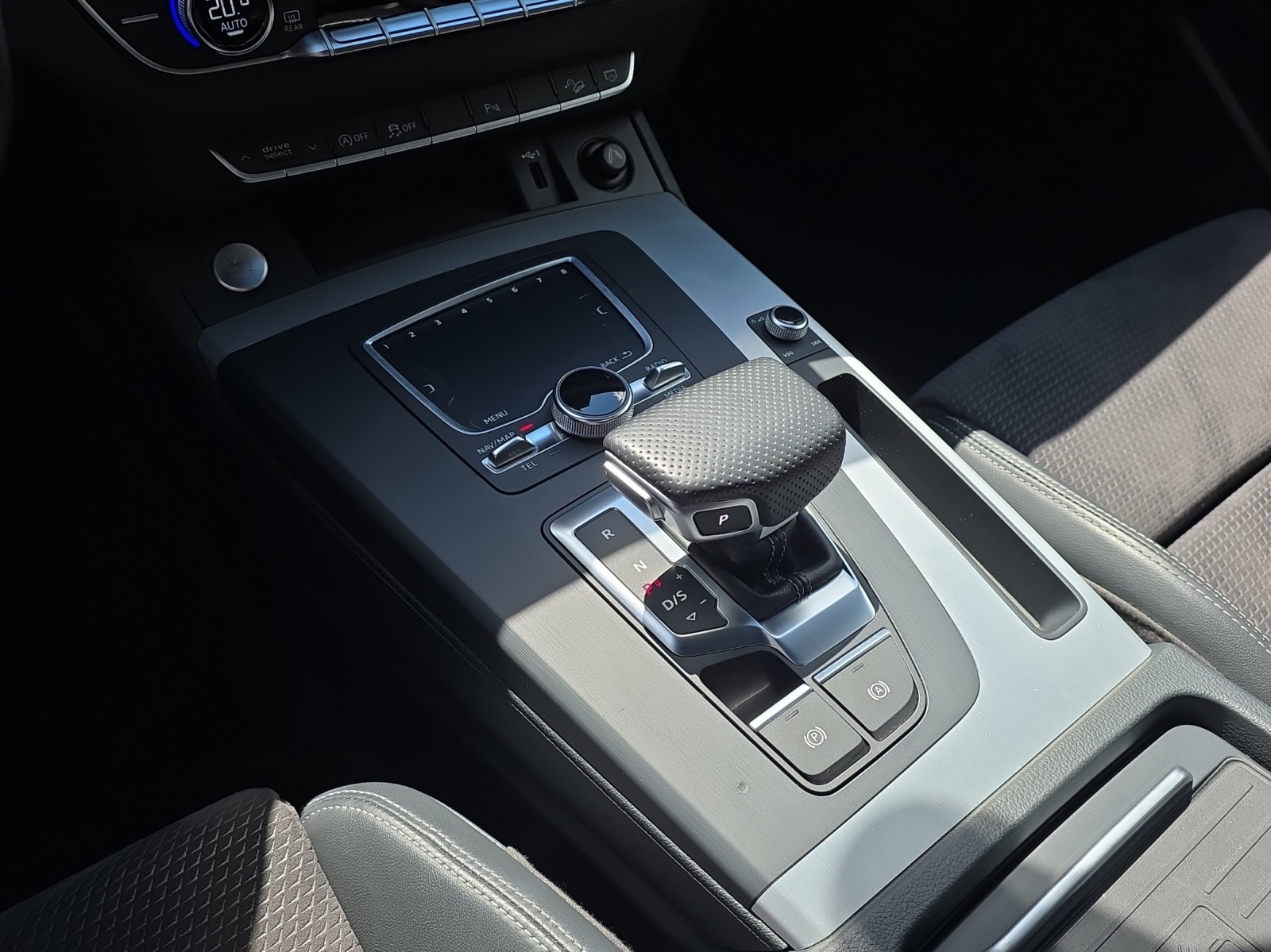 AUDI Q5 45 TFSI sport quattro S-tronic-image-12