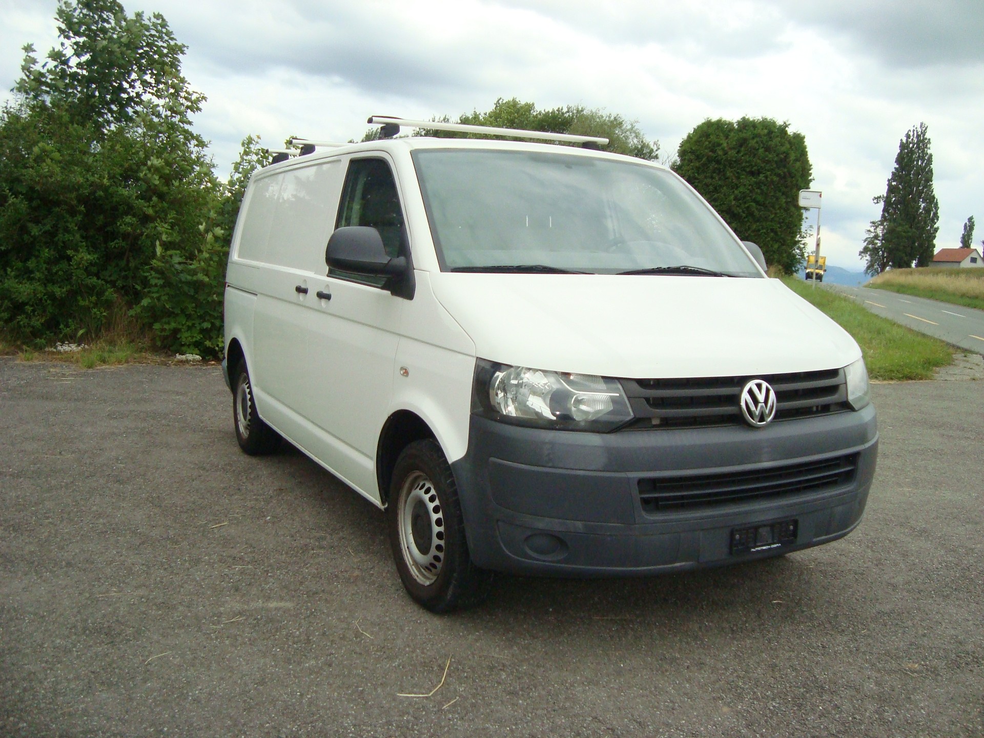 VW T5 2.0 TDI-image-1