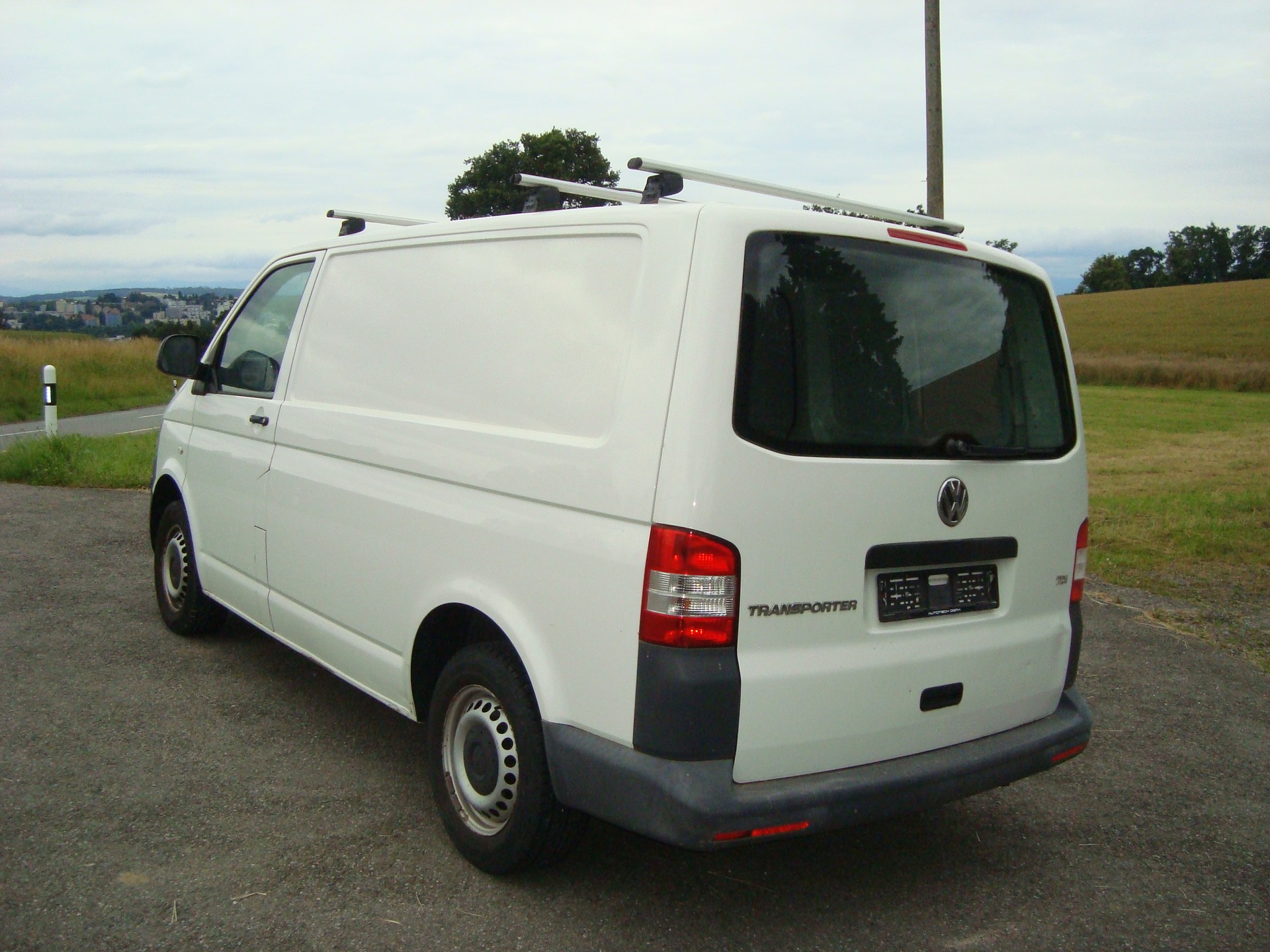 VW T5 2.0 TDI-image-3