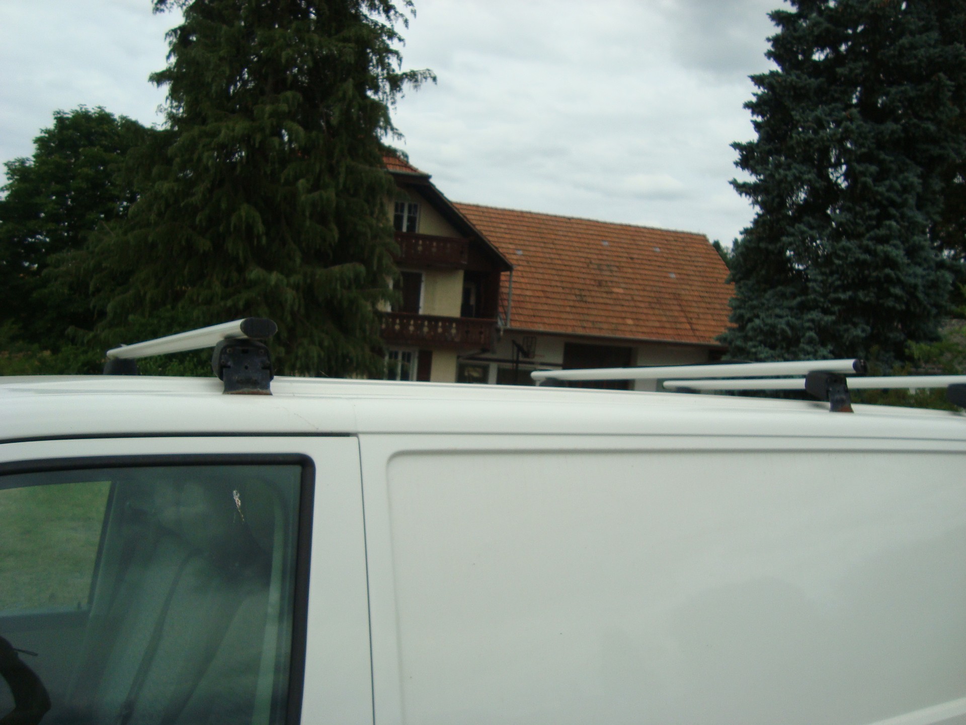 VW T5 2.0 TDI-image-5