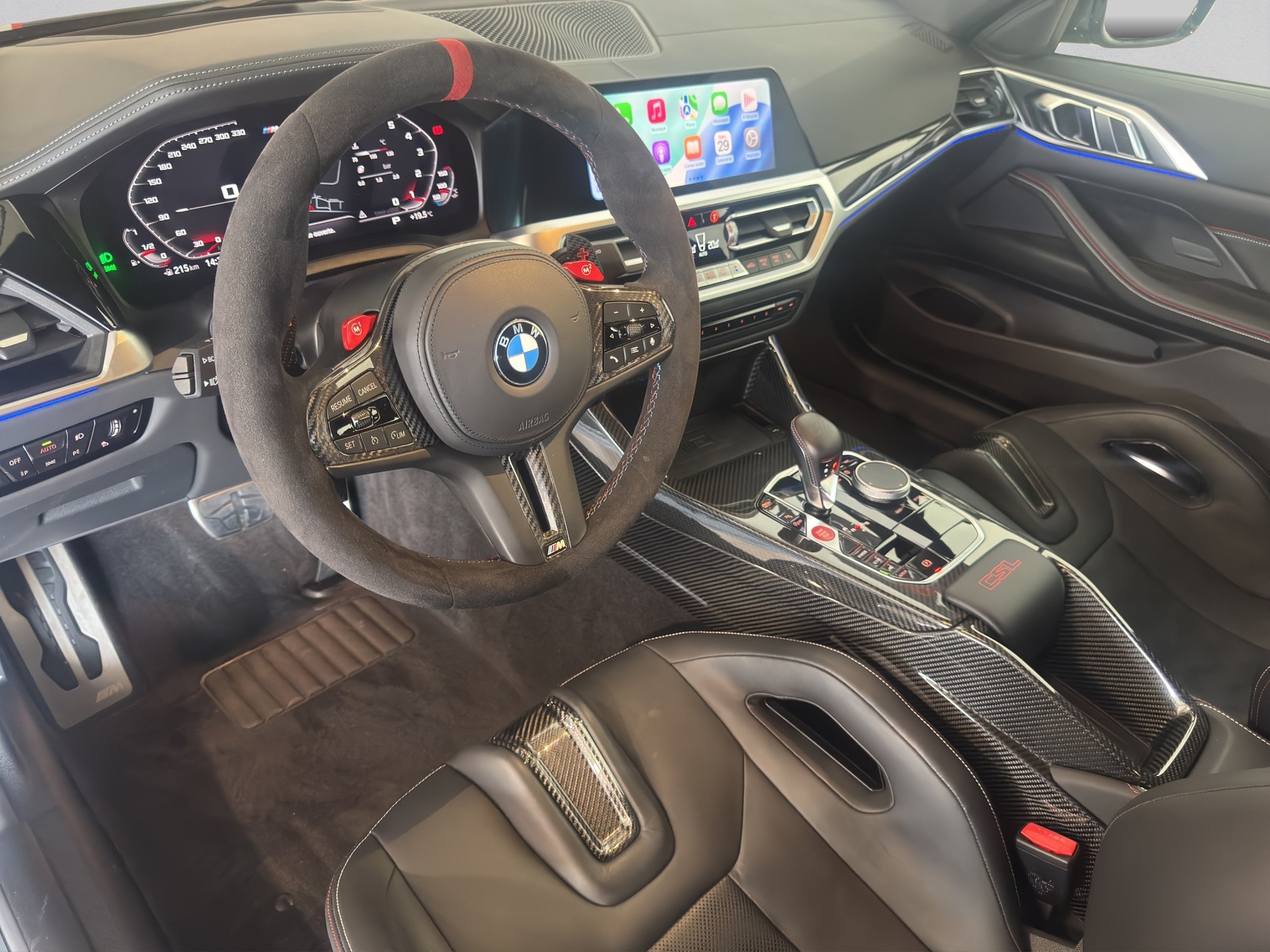 BMW M4 CSL Coupé-image-15