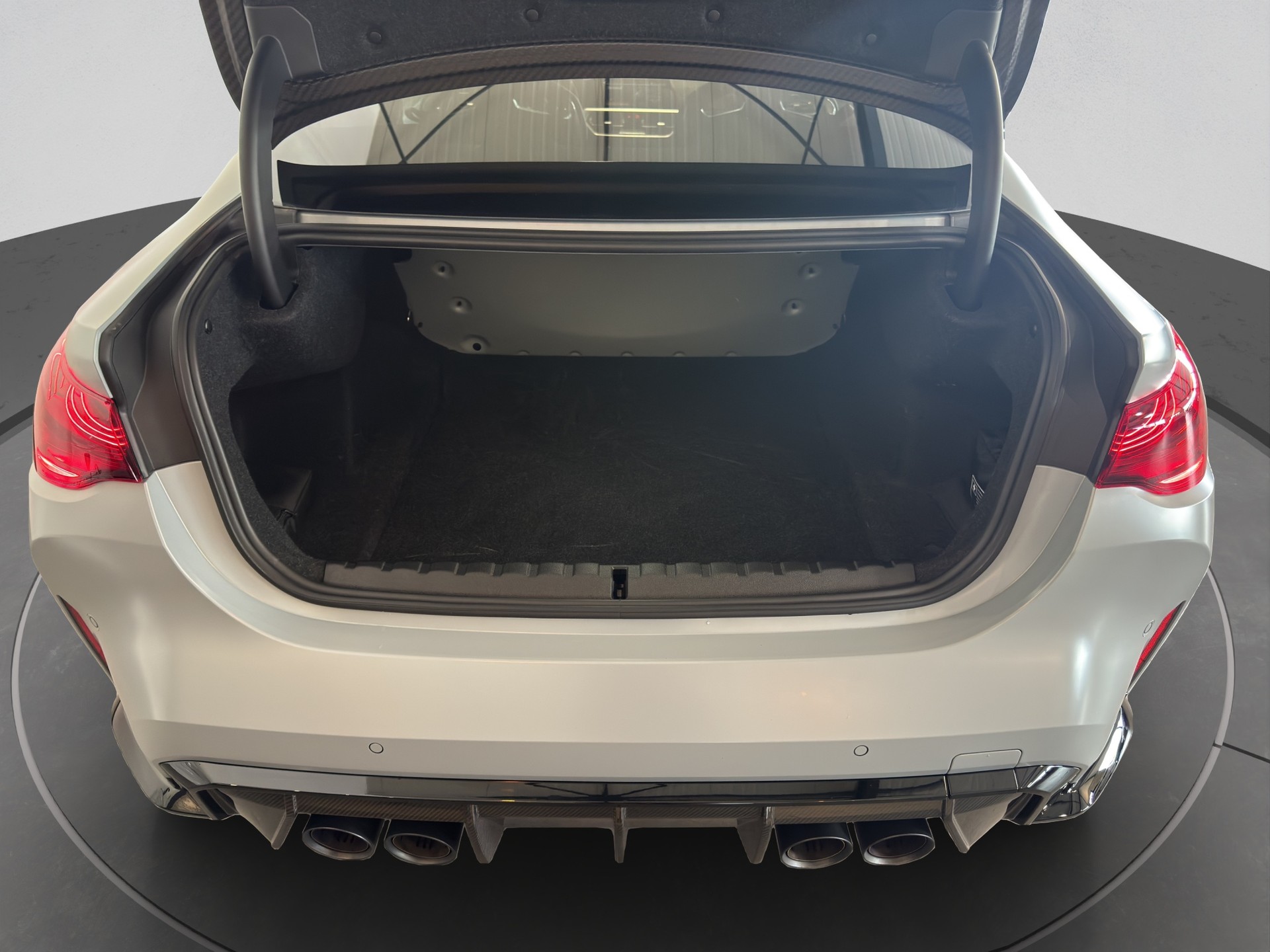 BMW M4 CSL Coupé-image-12