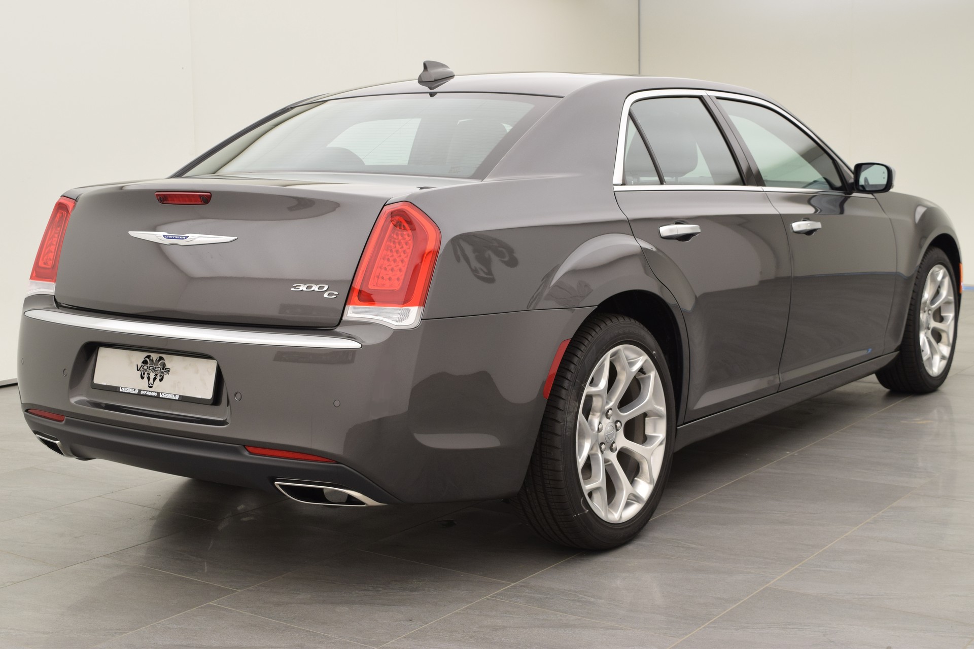 CHRYSLER 300C 5.7 V8-image-4
