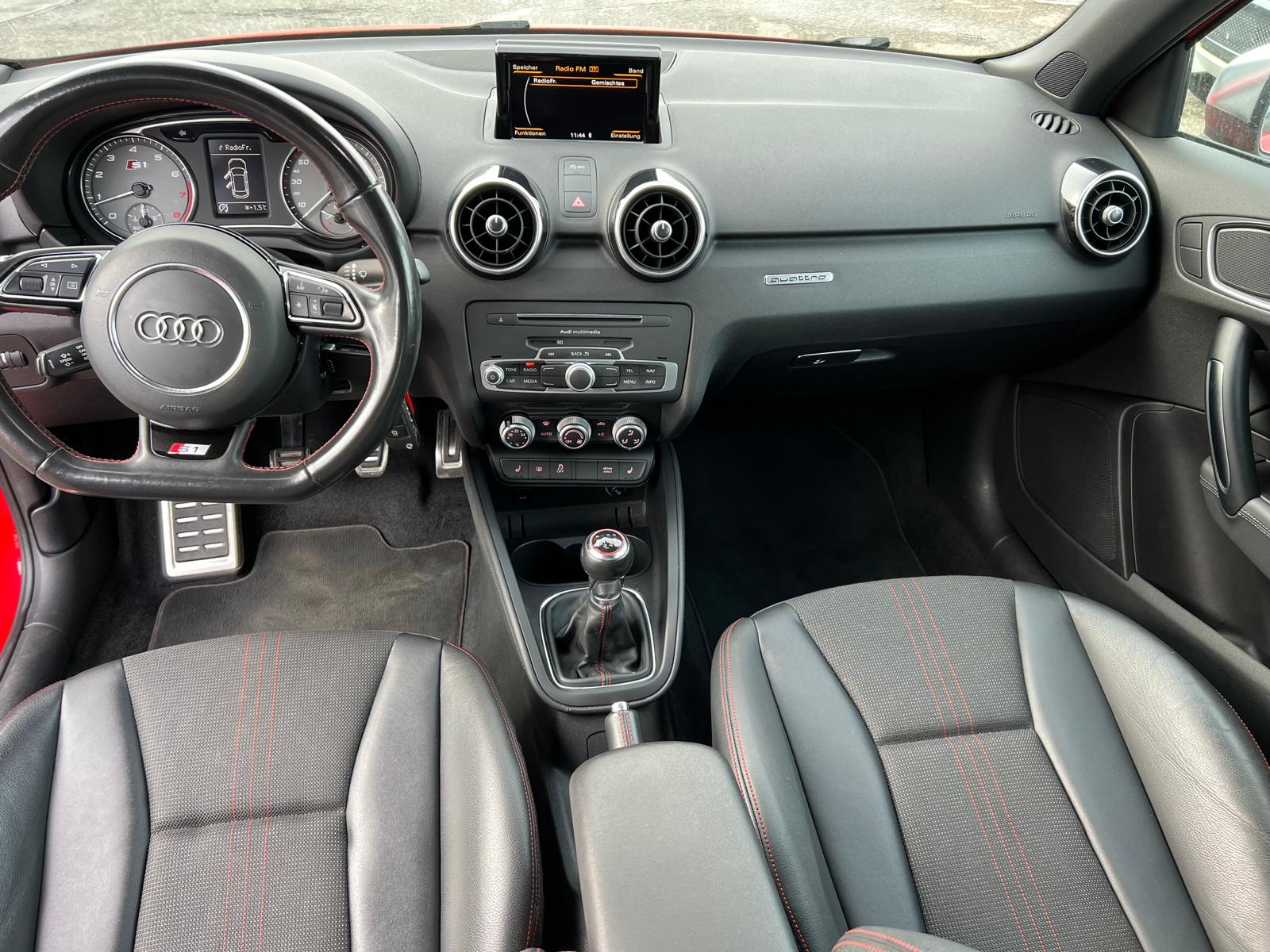 AUDI S1 Sportback 2.0 TFSI quattro-image-7