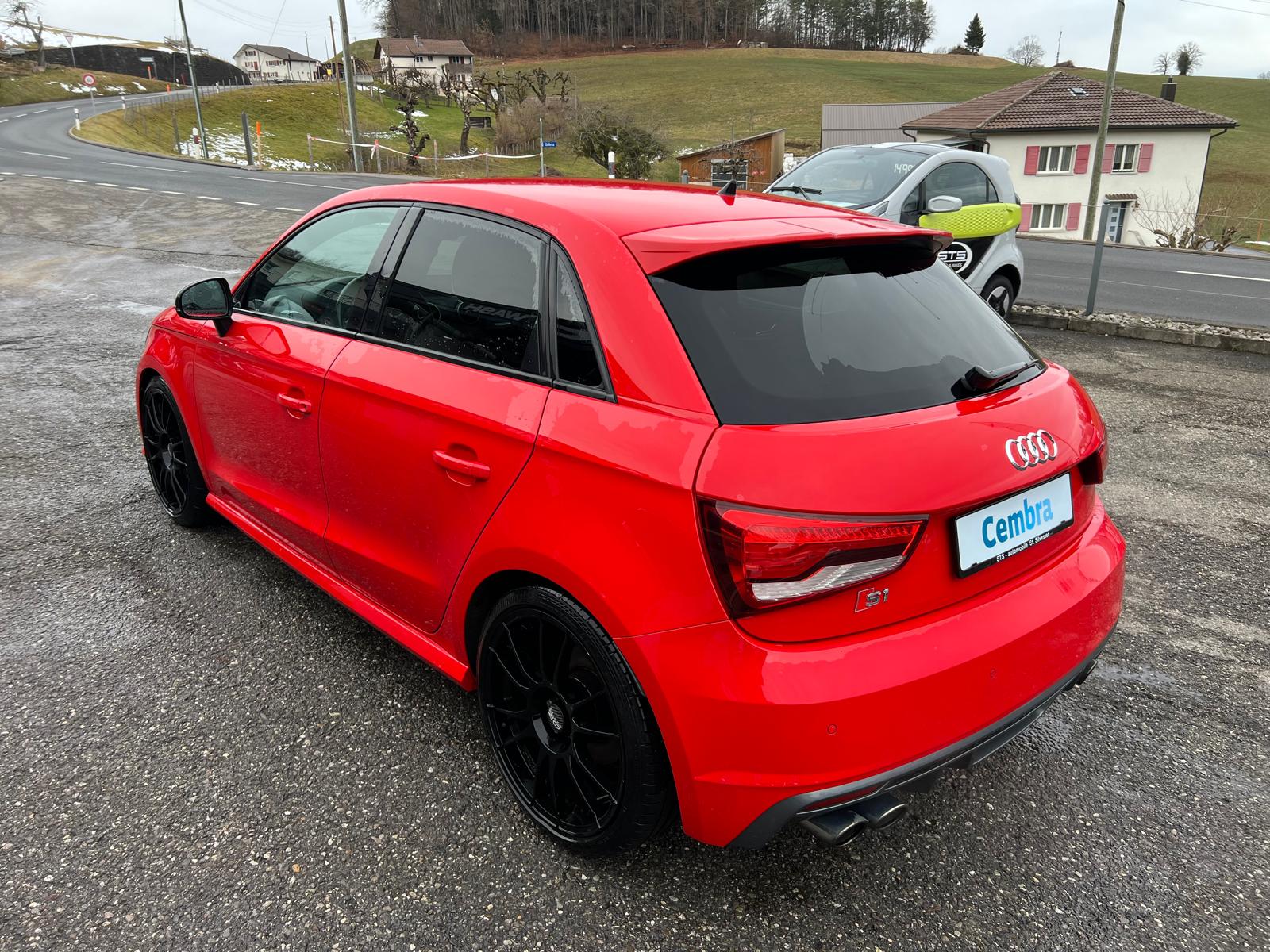 AUDI S1 Sportback 2.0 TFSI quattro-image-3