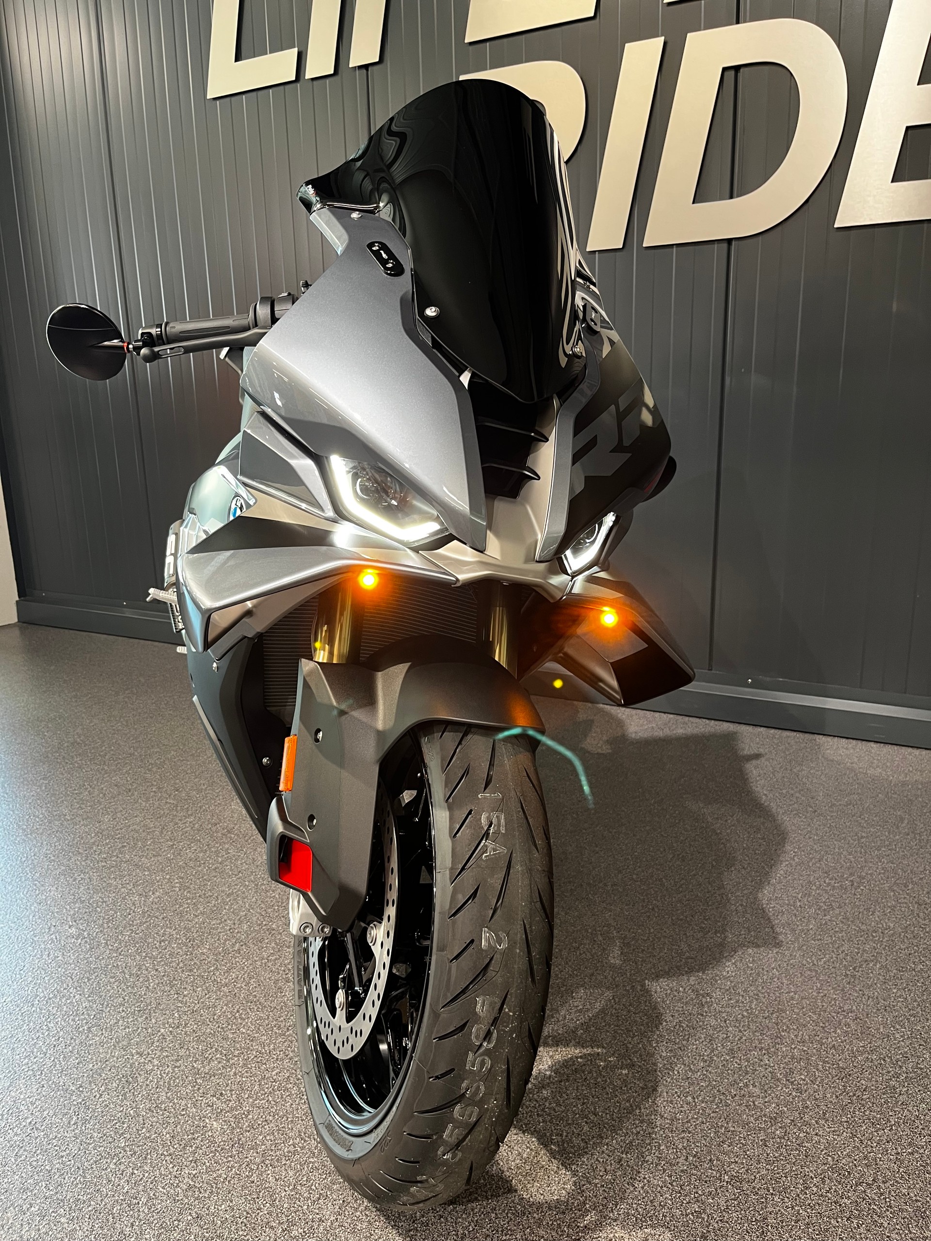BMW S 1000 RR - Spätig-Umbau-image-4