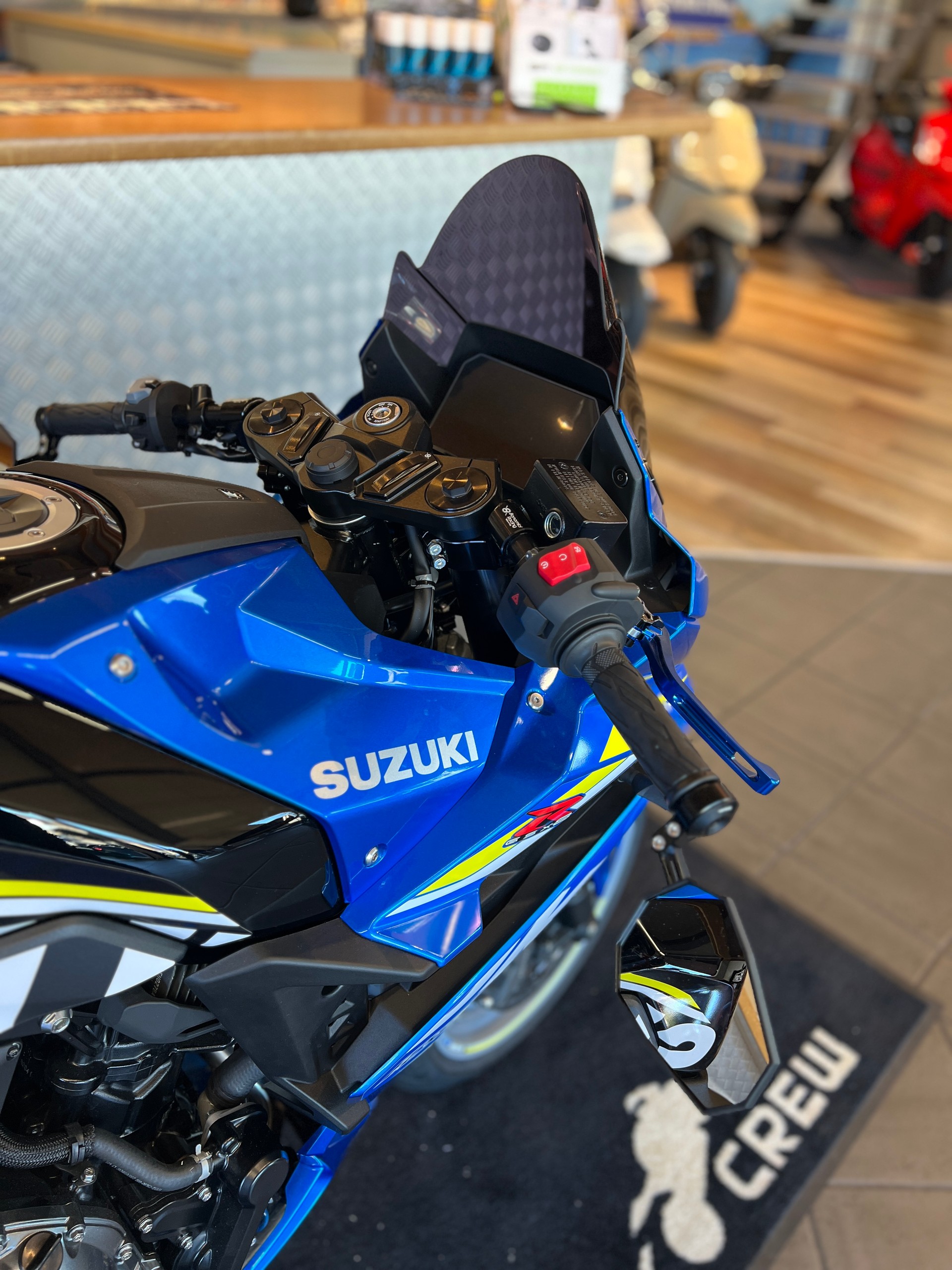 SUZUKI GSX-R 8-image-8