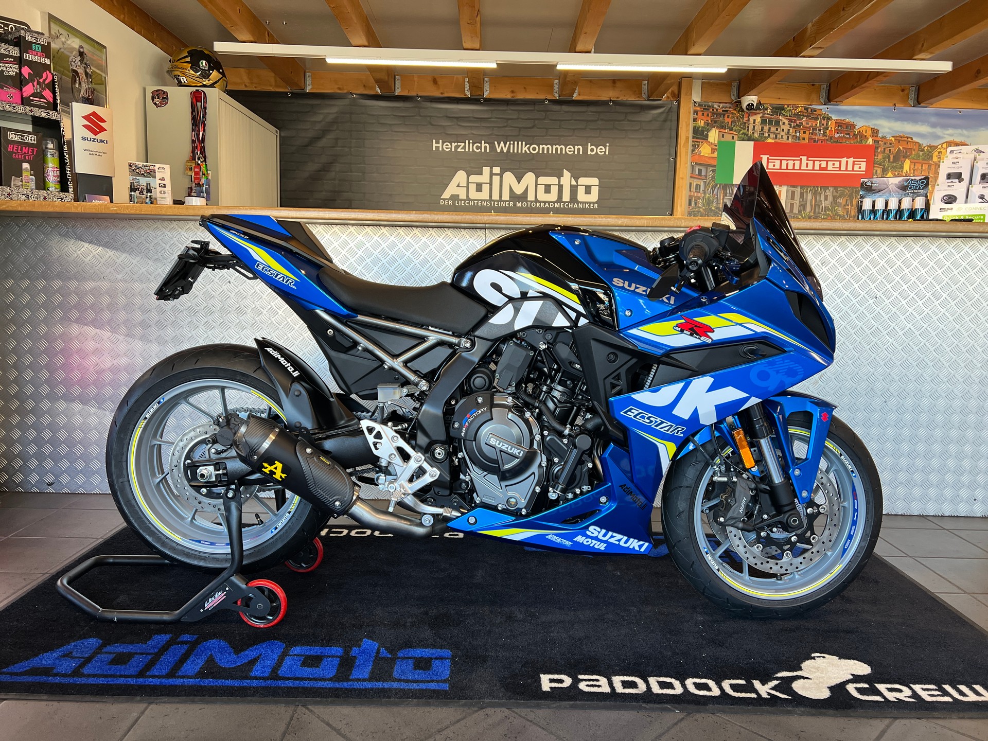 SUZUKI GSX-R 8-image-0