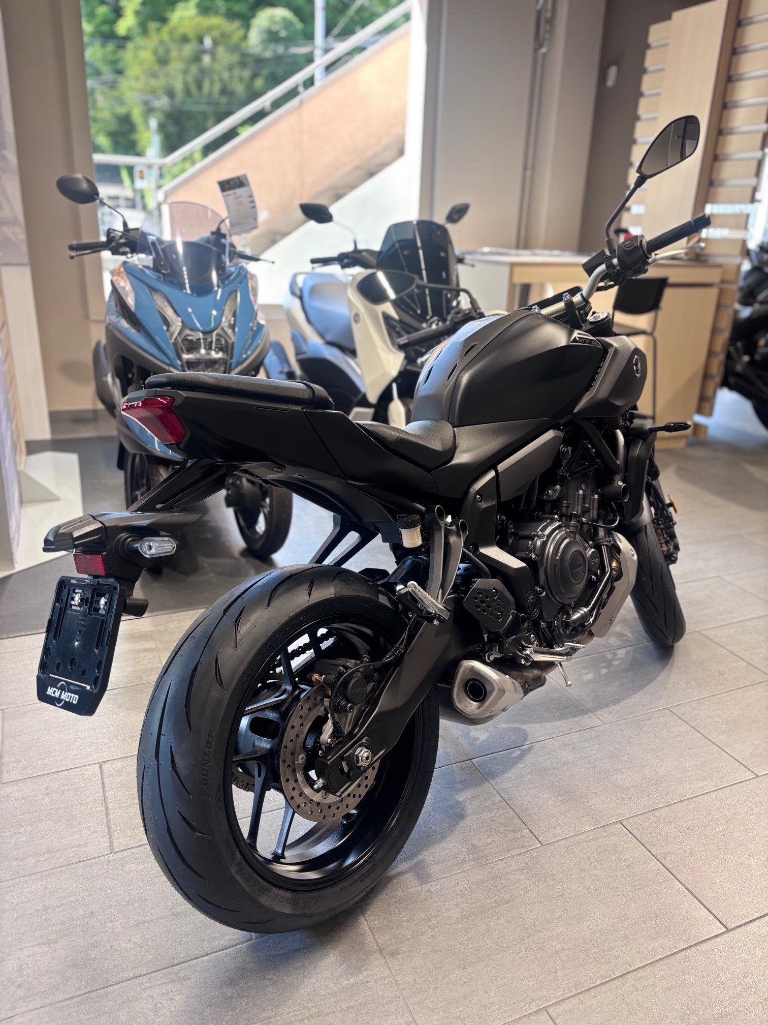 YAMAHA MT-07-showroom-element-3