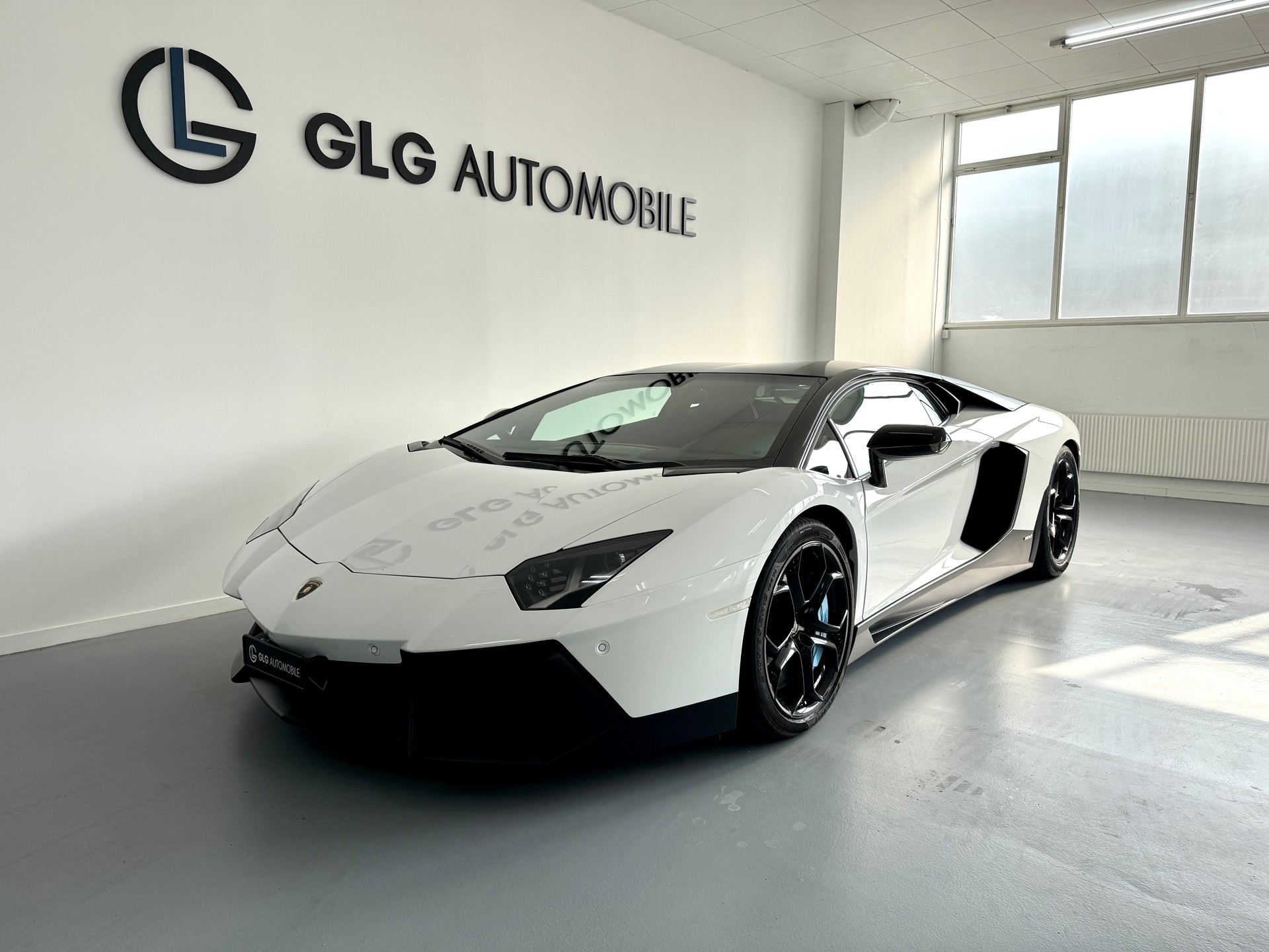 LAMBORGHINI Aventador LP700-4 Coupé E-Gear