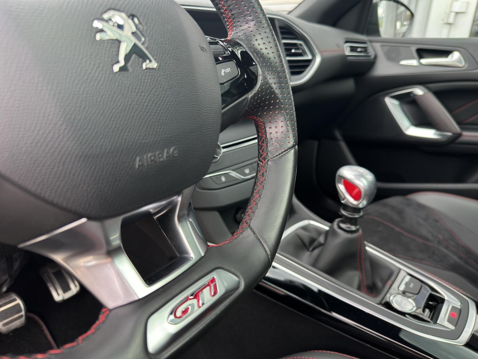 PEUGEOT 308 1.6 THP GTi 270-image-43