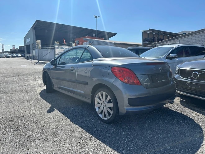 PEUGEOT 207 CC 1.6 16V Platinium Edition Automatic-image-2