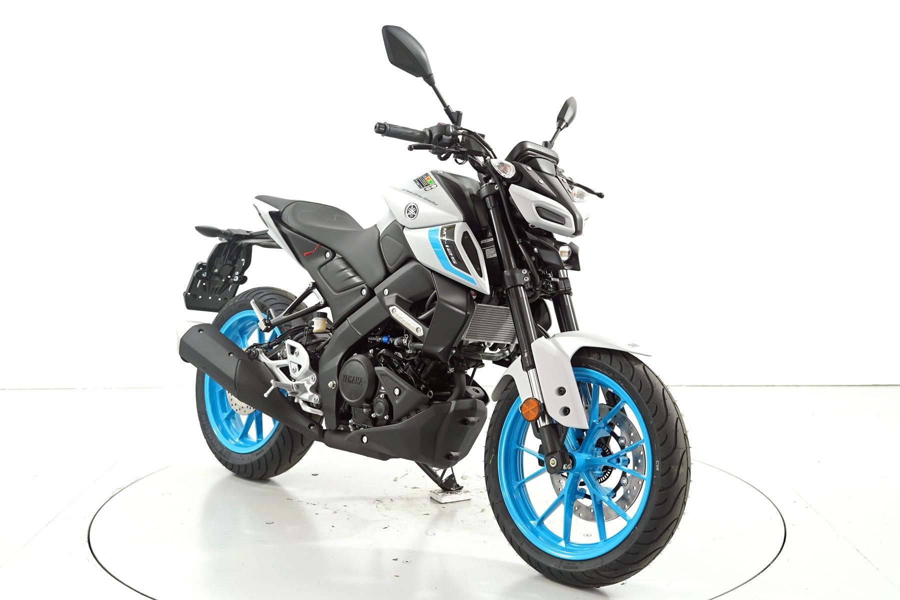 YAMAHA MT-125 ABS-showroom-element-1