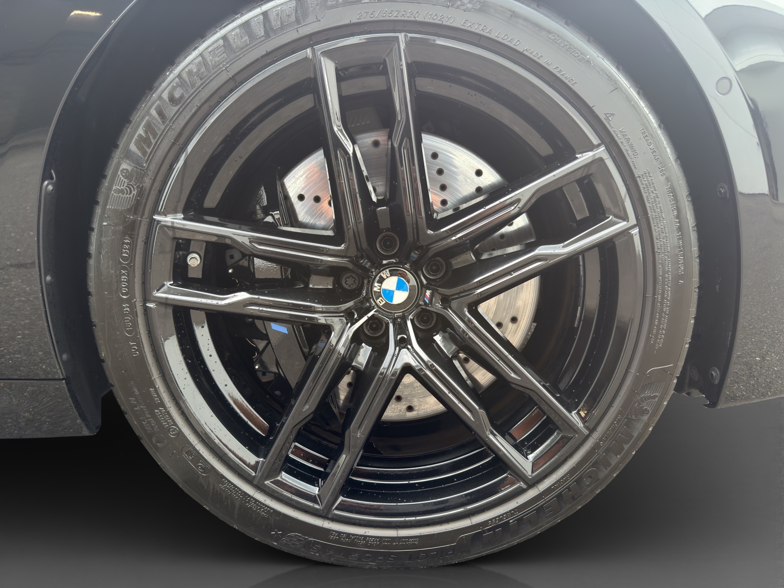 BMW M8 Competition xDrive Cabriolet-image-8