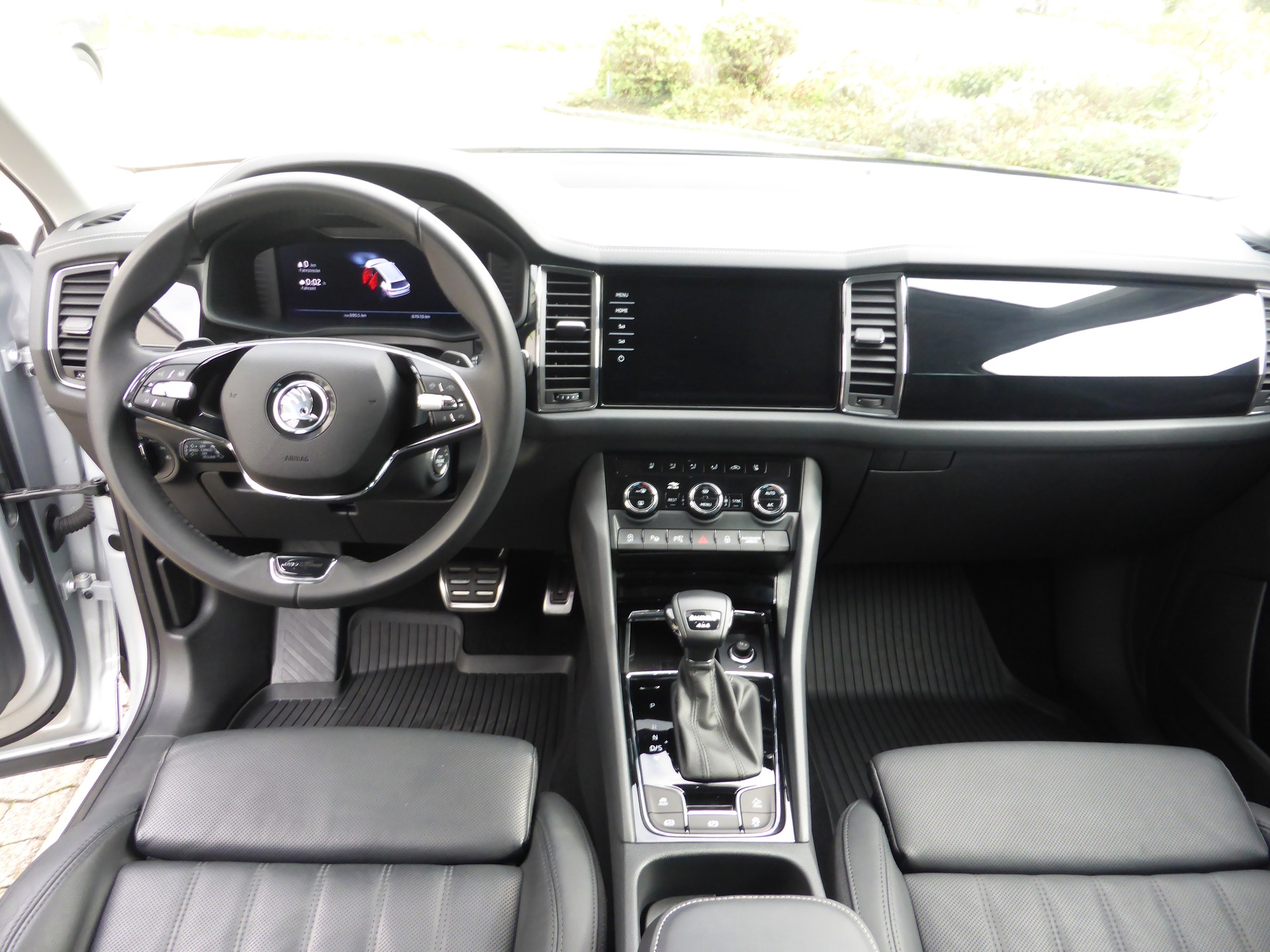 SKODA Kodiaq 2.0 TDI CR L&K 4x4 DSG-image-11