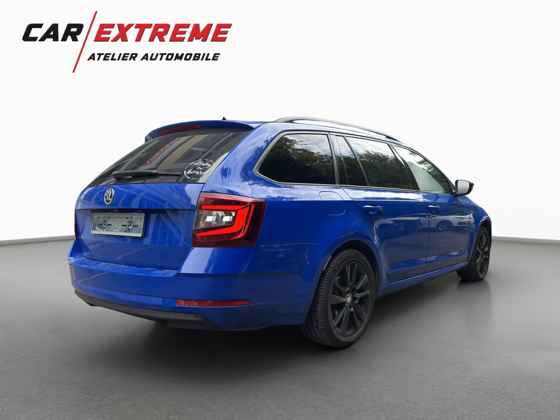 SKODA Octavia Combi 1.8 TSI Style 4x4 DSG-image-4