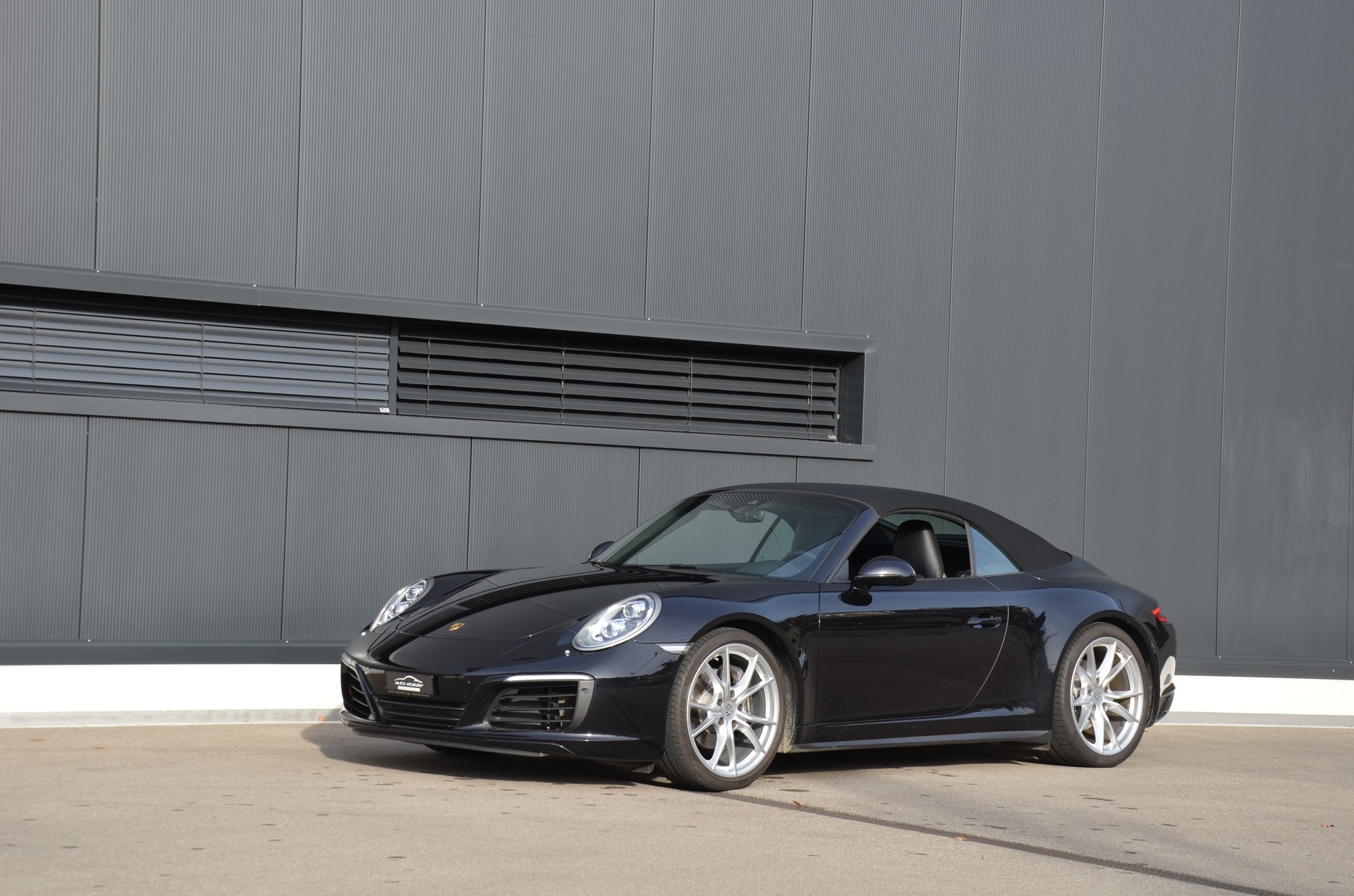 PORSCHE 911 Carrera 4 Cabrio PDK-image-2
