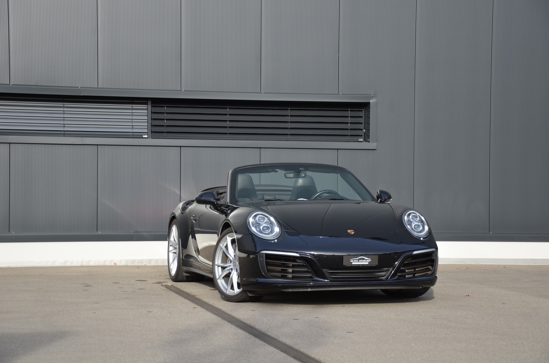 PORSCHE 911 Carrera 4 Cabrio PDK-image-9