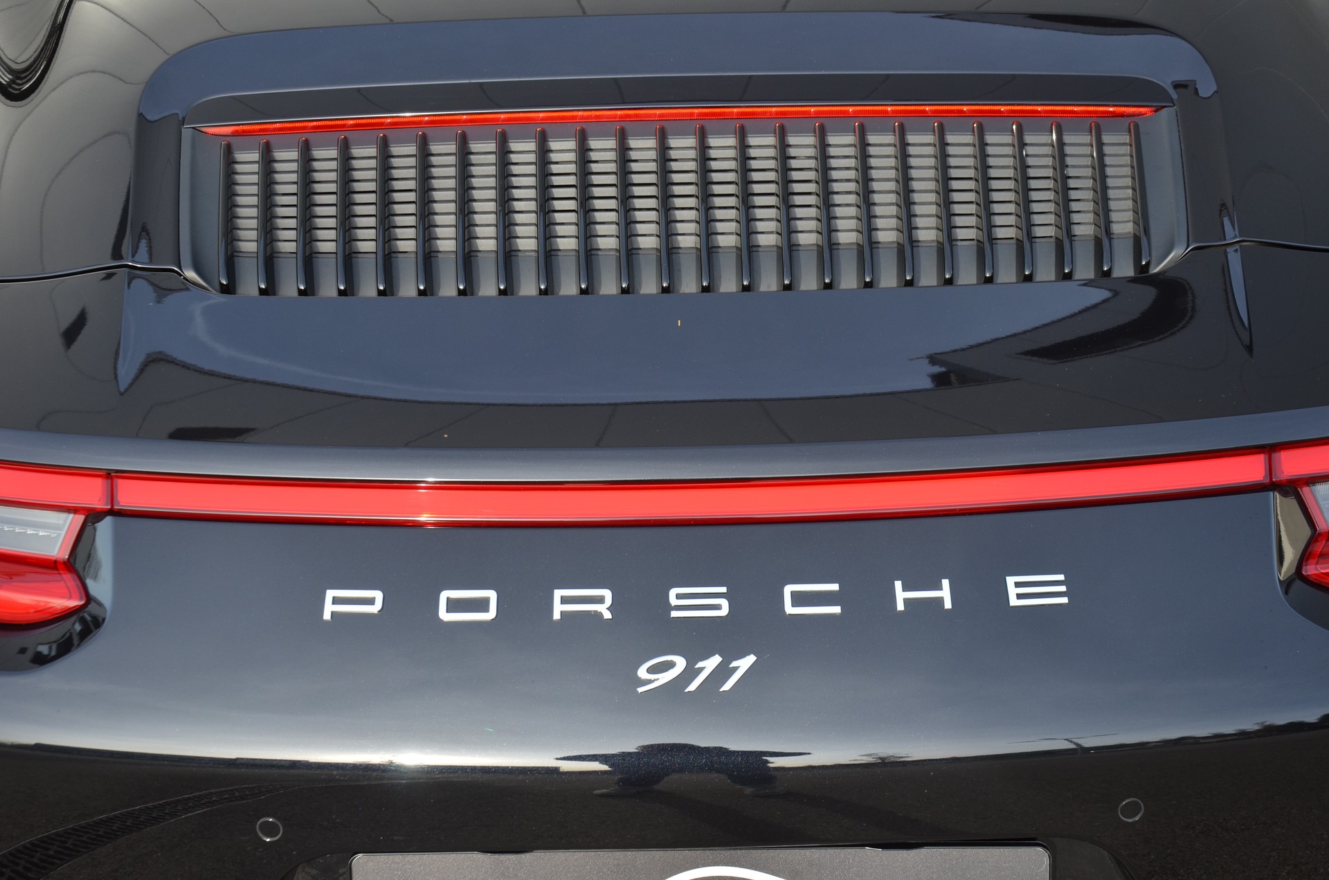 PORSCHE 911 Carrera 4 Cabrio PDK-image-11