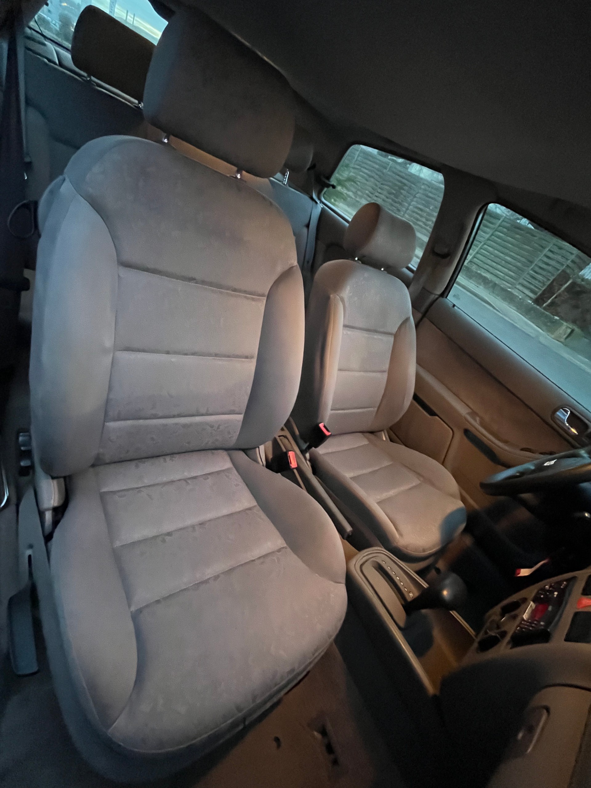 AUDI A3 1.8 Ambition-image-5