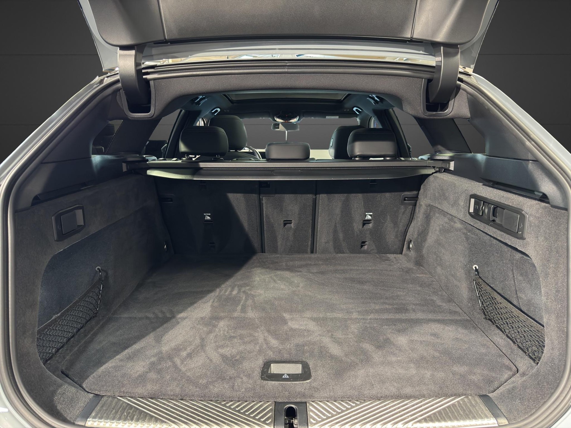 BMW 530e xDrive Touring M Sport-image-16
