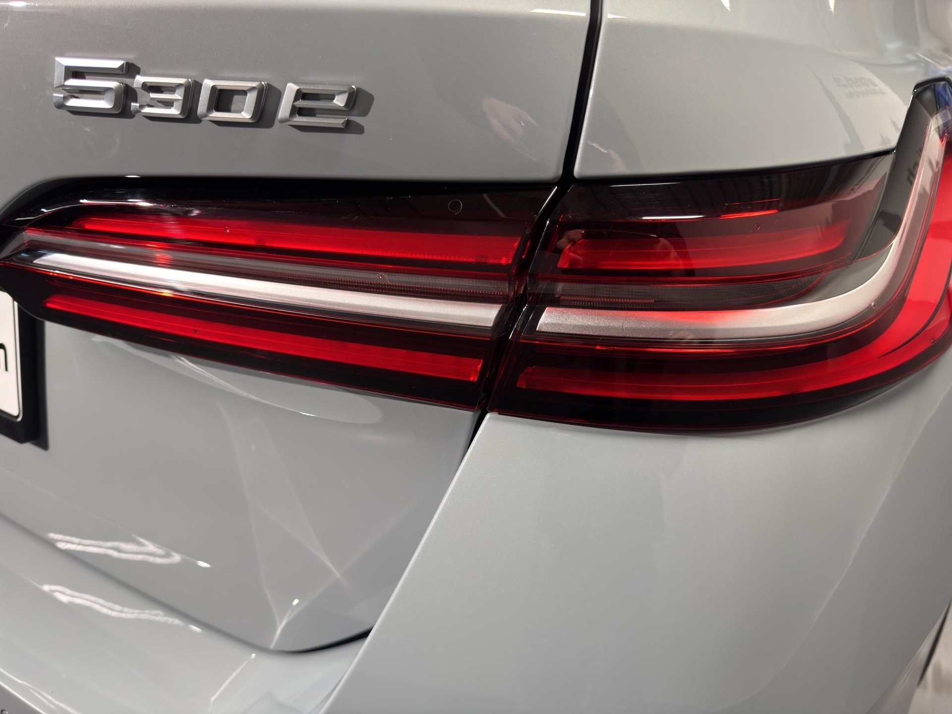 BMW 530e xDrive Touring M Sport-image-7