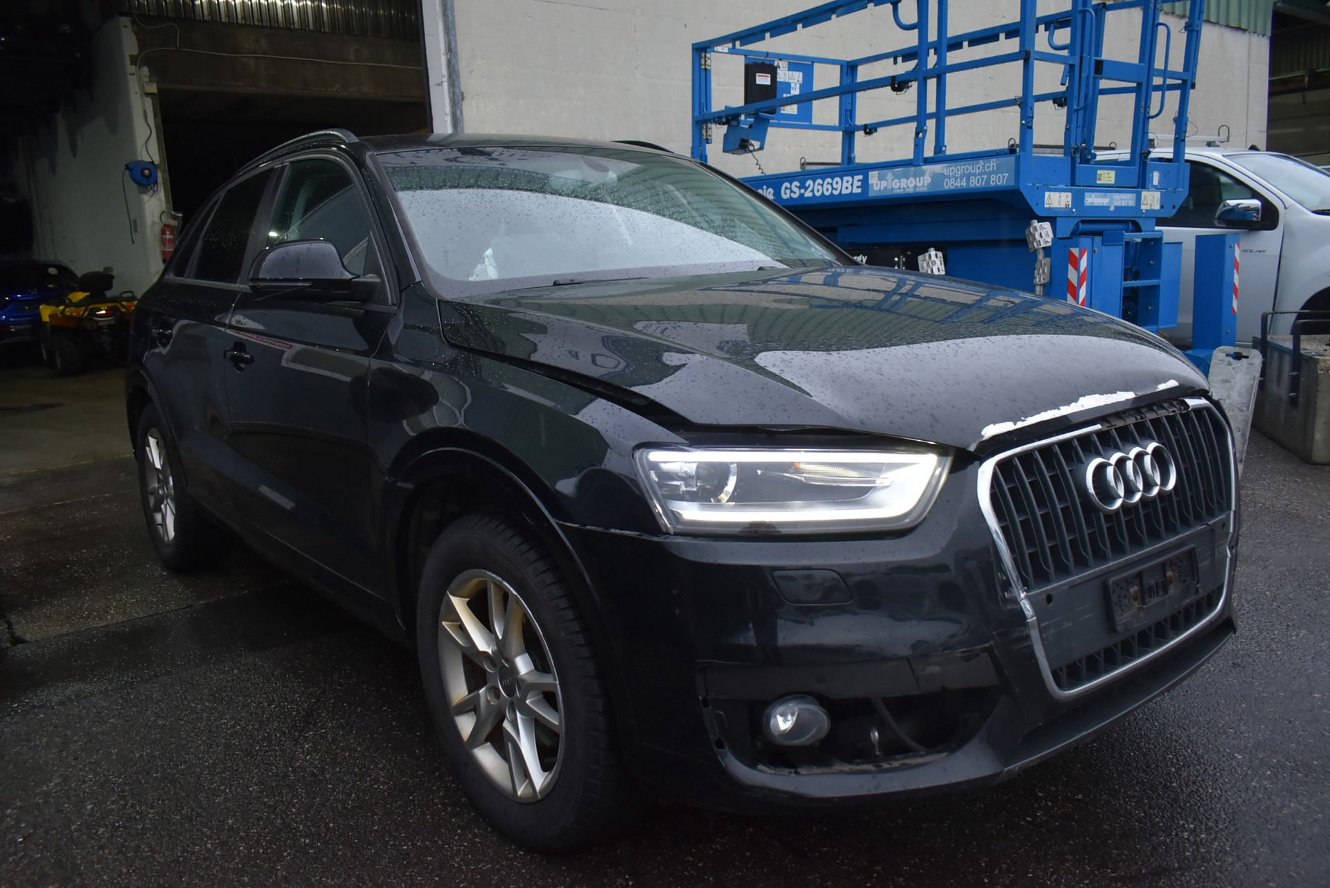 AUDI Q3 2.0 TFSI quattro S-tronic-image-5