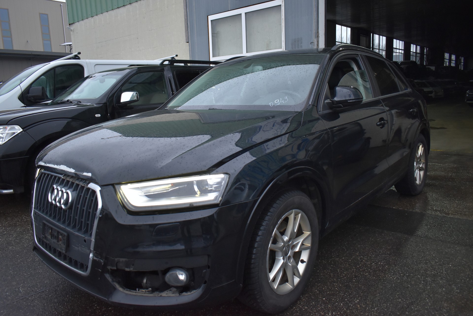 AUDI Q3 2.0 TFSI quattro S-tronic-image-0