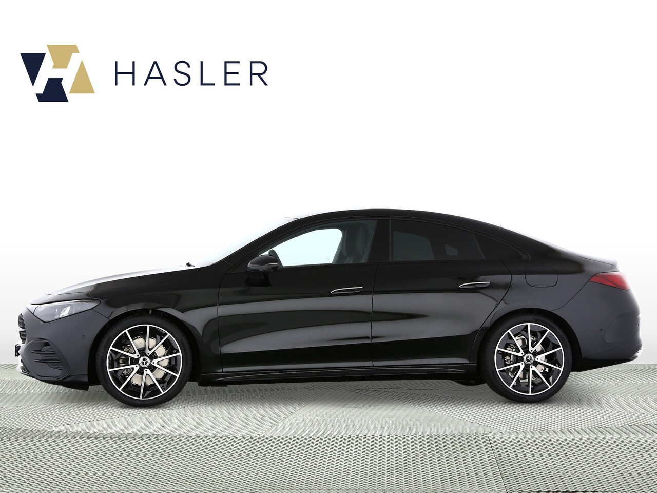 MERCEDES-BENZ CLA 220 8G-DCT 4Matic-image-2