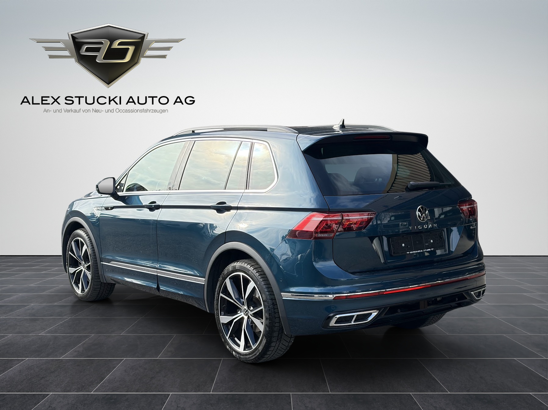 VW Tiguan 2.0TSI R-Line 4Motion DSG-image-5