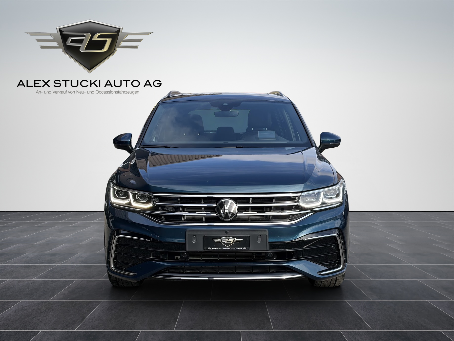 VW Tiguan 2.0TSI R-Line 4Motion DSG-showroom-element-1