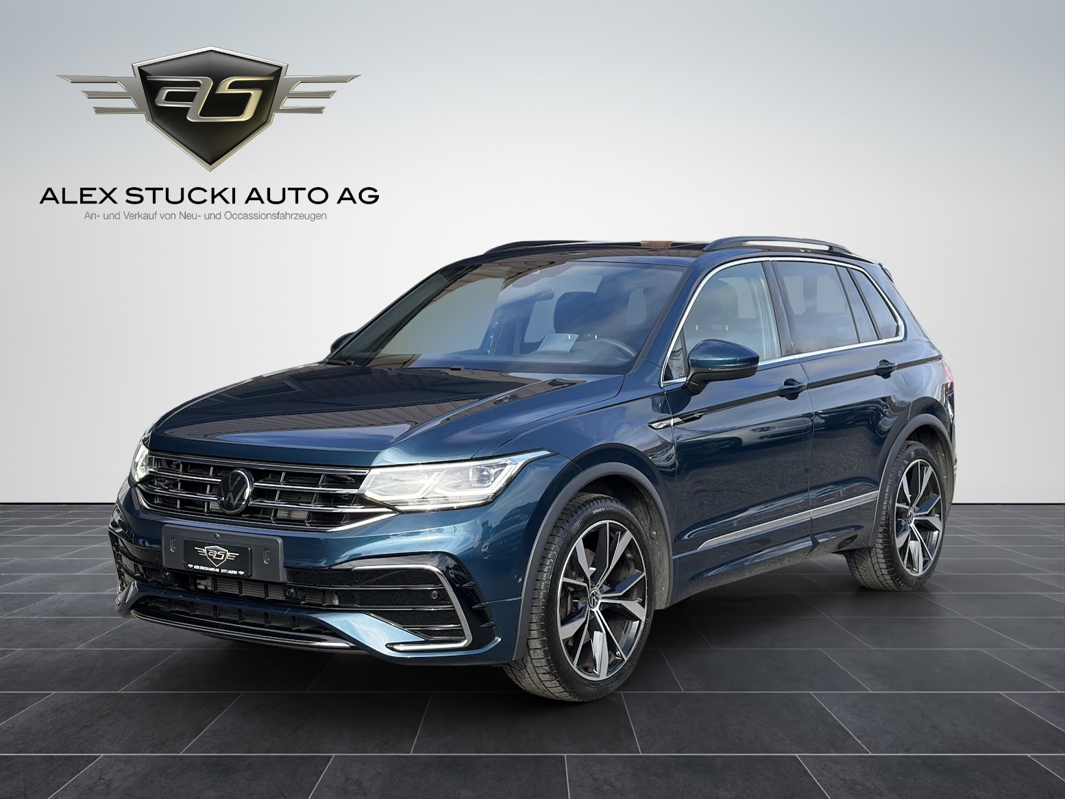 VW Tiguan 2.0TSI R-Line 4Motion DSG-showroom-element-2