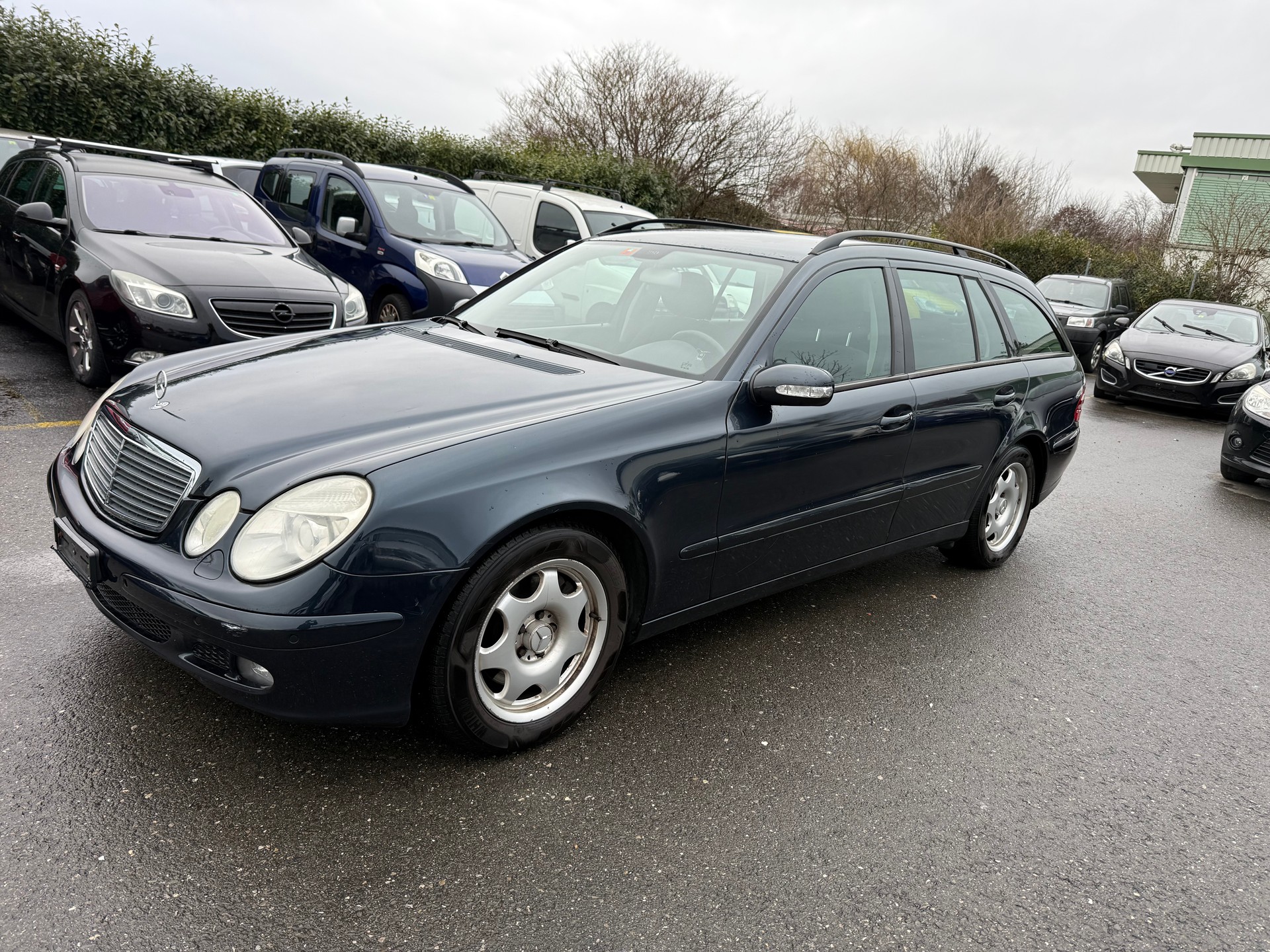MERCEDES-BENZ E 280 Elégance 4Matic Automatic-image-2
