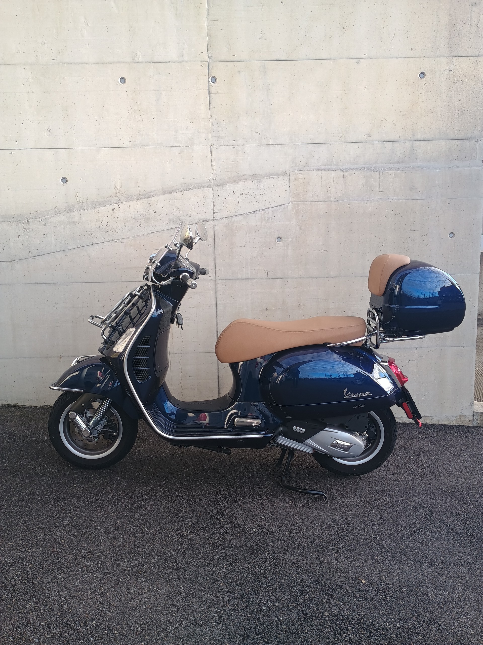 PIAGGIO Vespa GTS 125 i.e ABS