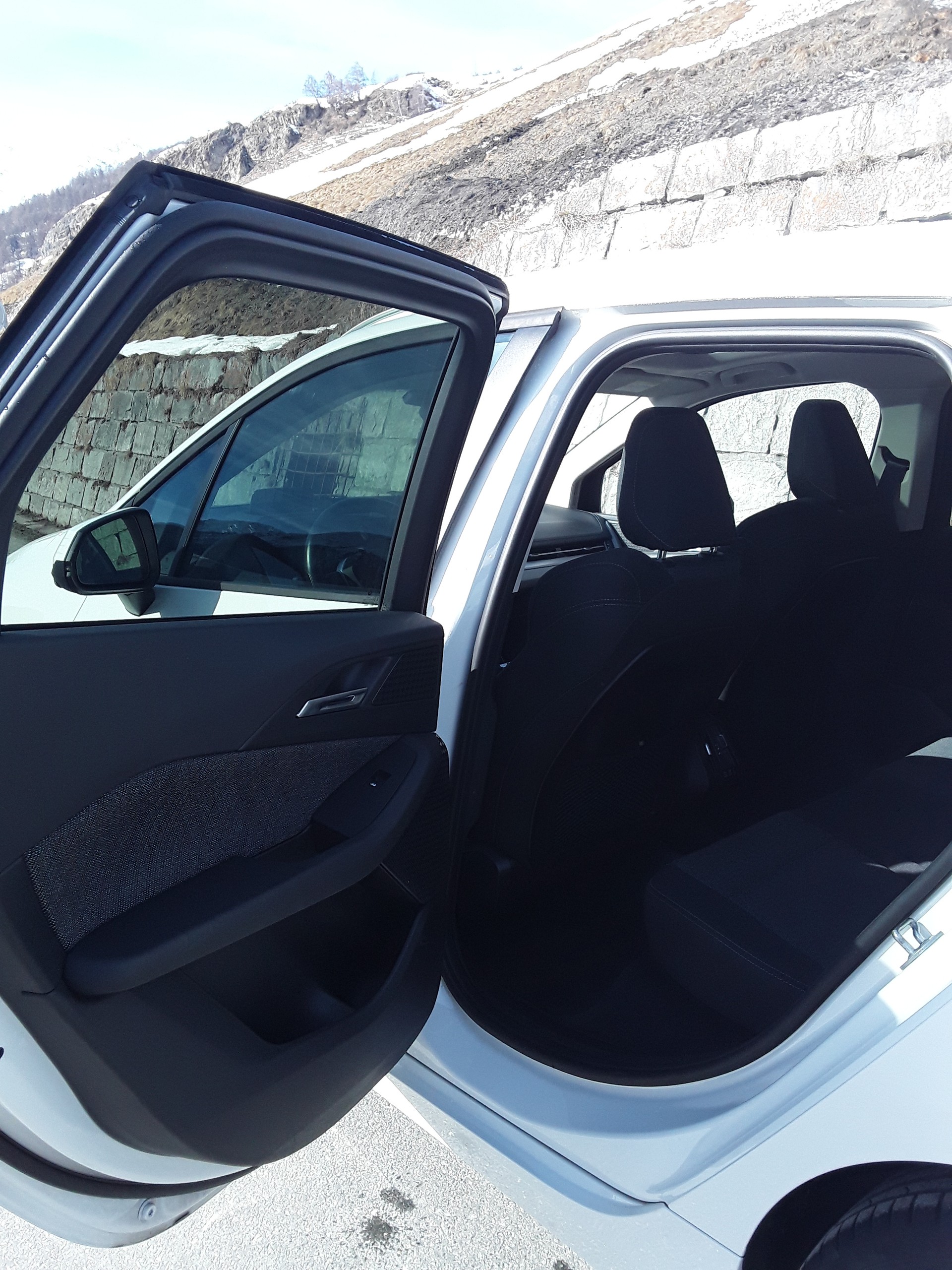 BMW 223d Active Tourer xDrive DKG-image-8