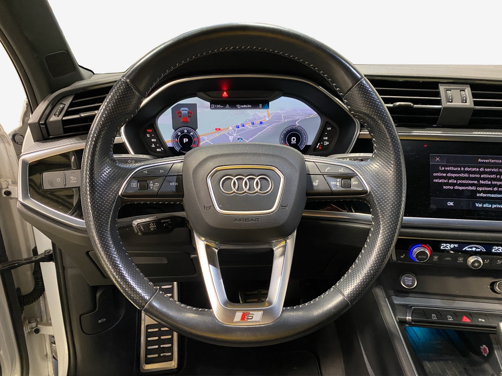 AUDI Q3 40 TDI S line quattro S-tronic-image-9