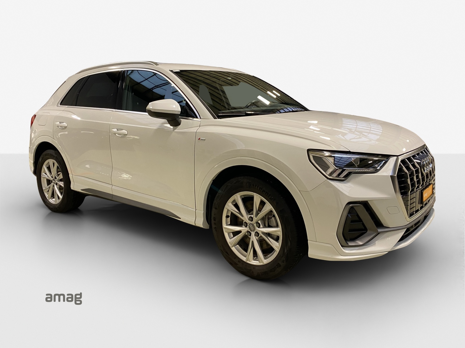 AUDI Q3 40 TDI S line quattro S-tronic-image-5